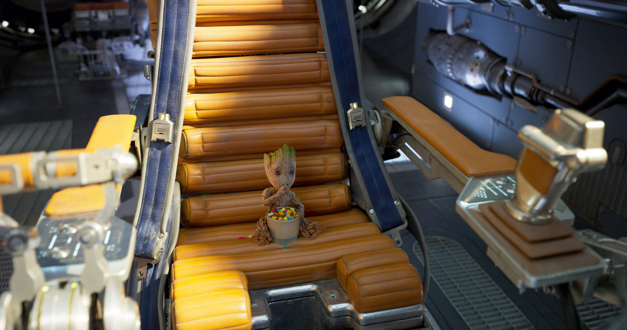 Groot, spaceship, bowl of candy, Full HD Desktop Wallpaper