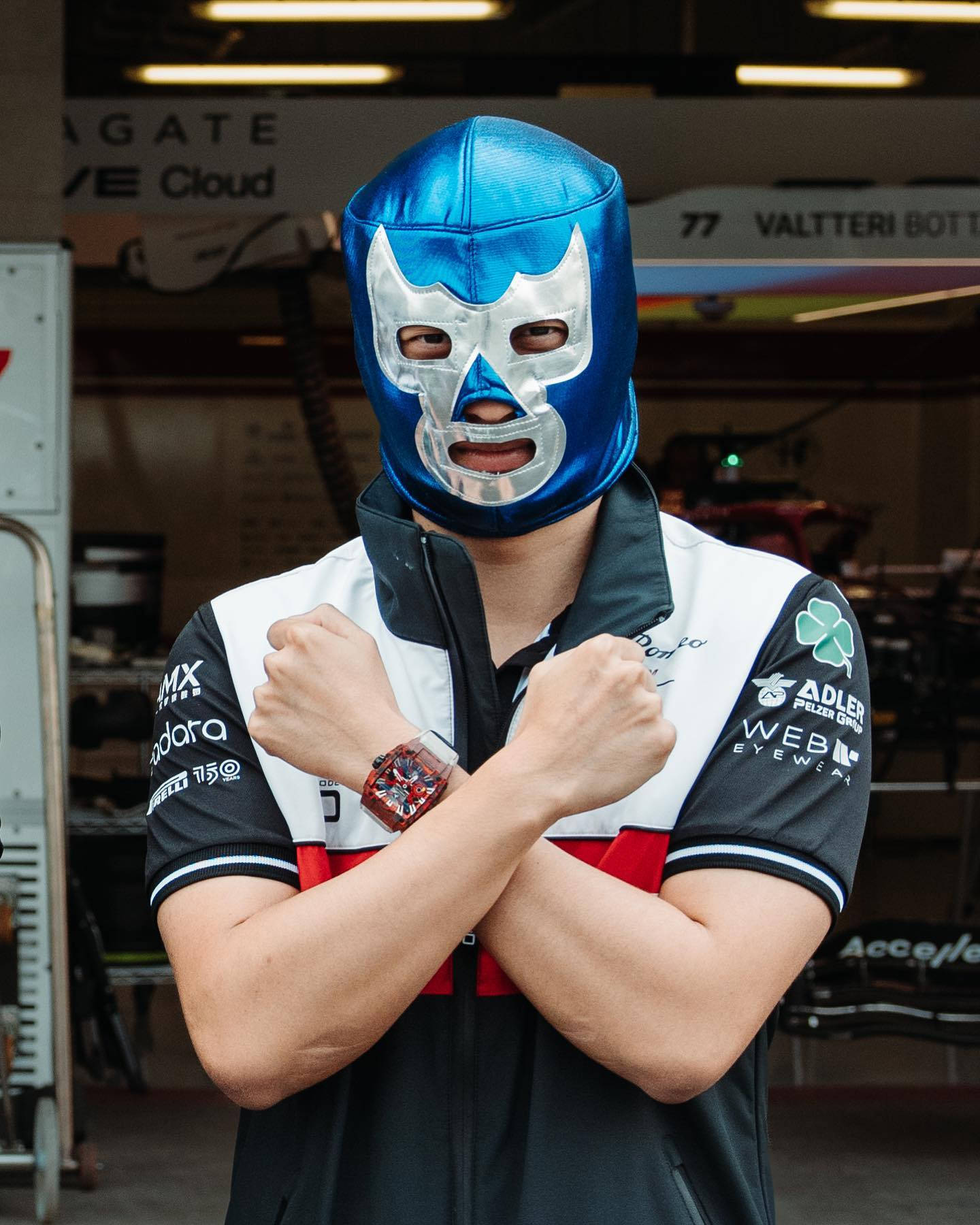 Guanyu Zhou, blue and silver lucha libre mask, garage, HD Phone Wallpaper