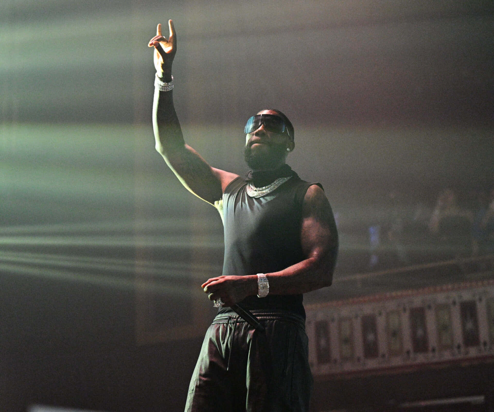 Gucci Mane, stage, dramatic stage lights, Full HD Desktop Wallpaper