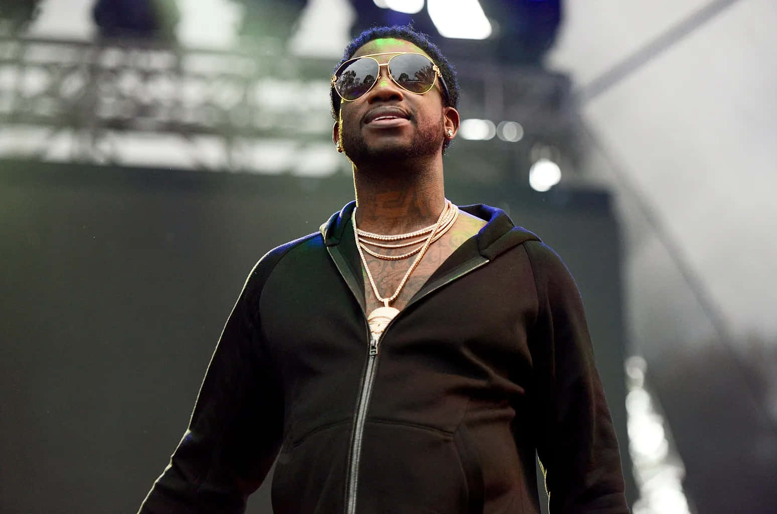Gucci Mane, black zip hoodie, gold sunglasses, HD Desktop Wallpaper
