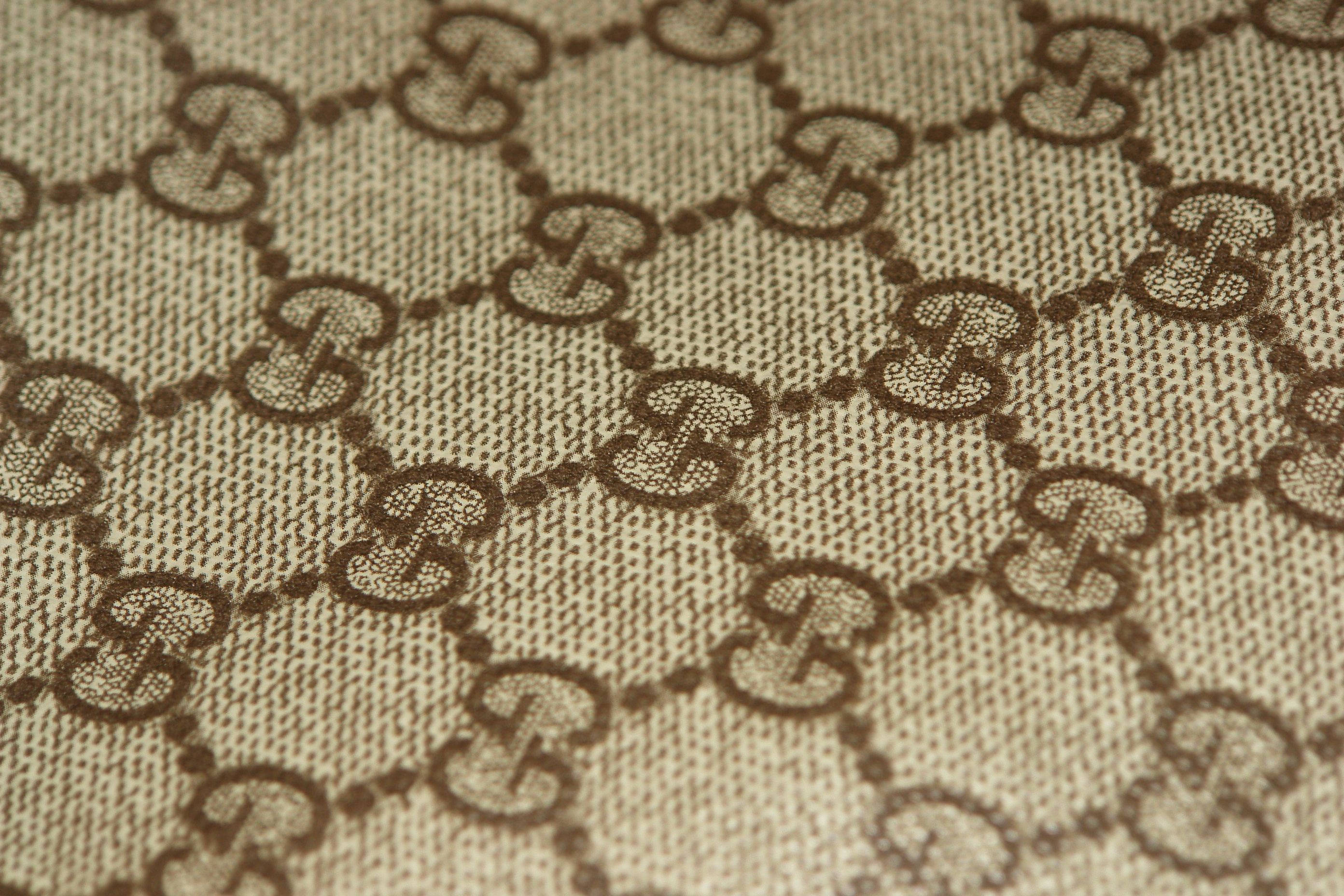 Gucci, beige fabric, brown interlocking G monogram pattern, 2K Desktop Wallpaper