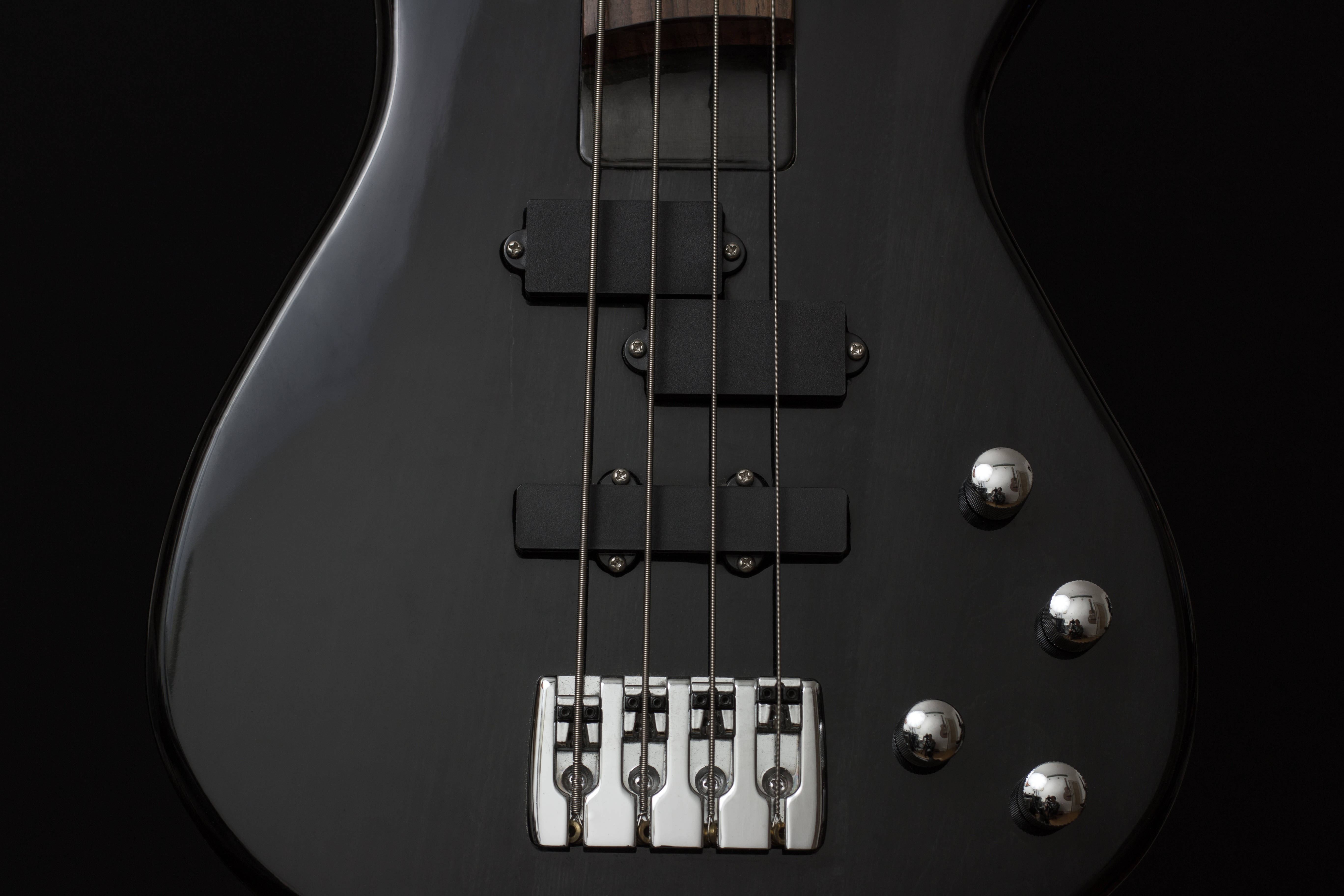 bass guitar, pure black, chrome hardware, 5K Desktop Wallpaper