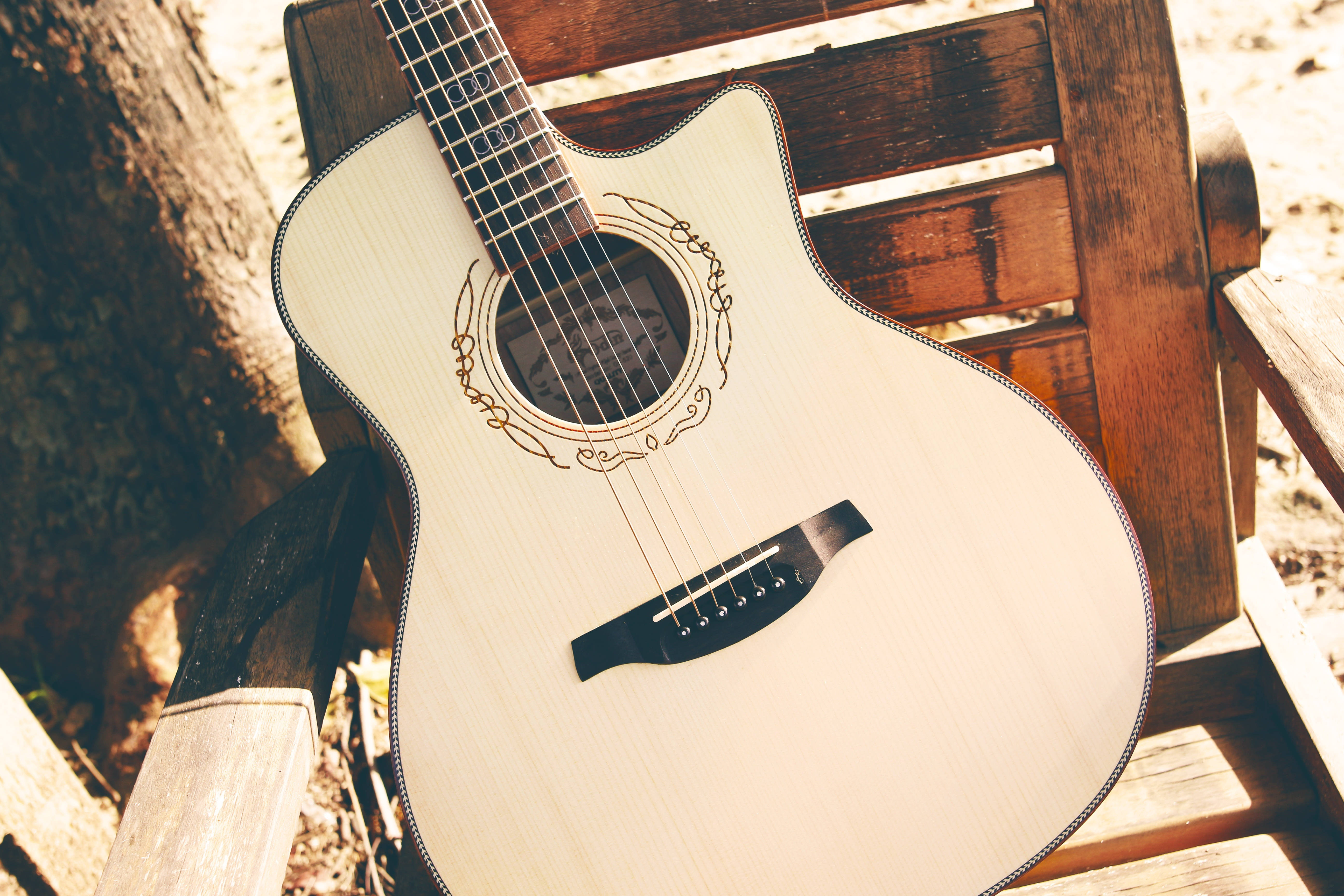 beige guitar, warm sunlight, light wood acoustic guitar, 5K Desktop Wallpaper