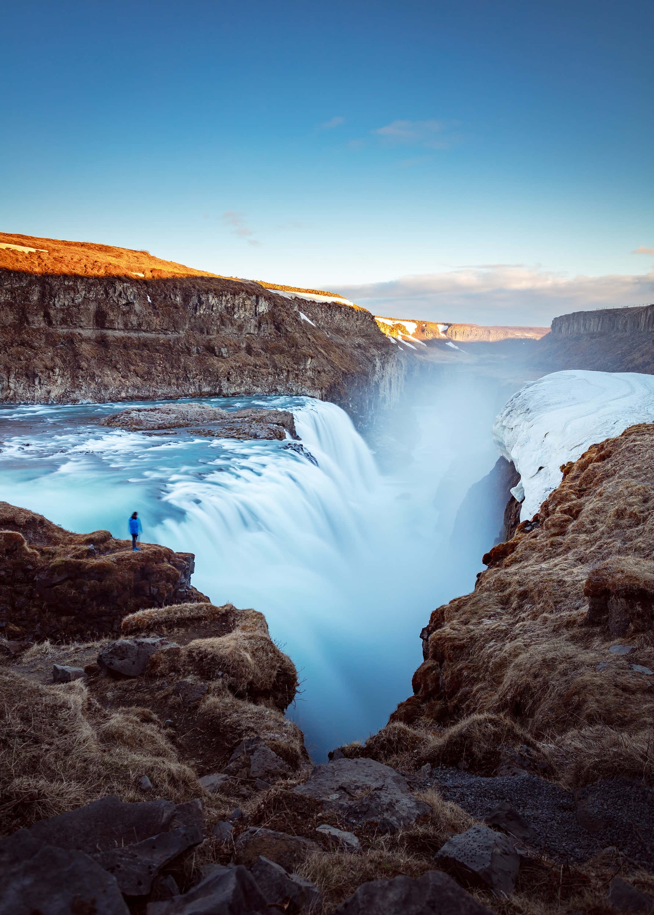 Gullfoss Waterfall, southwest Iceland, rocky cliff, 2K Phone Wallpaper