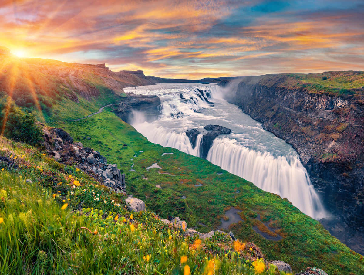 Gullfoss Waterfall, southwest Iceland, sunrise, SD Desktop Wallpaper