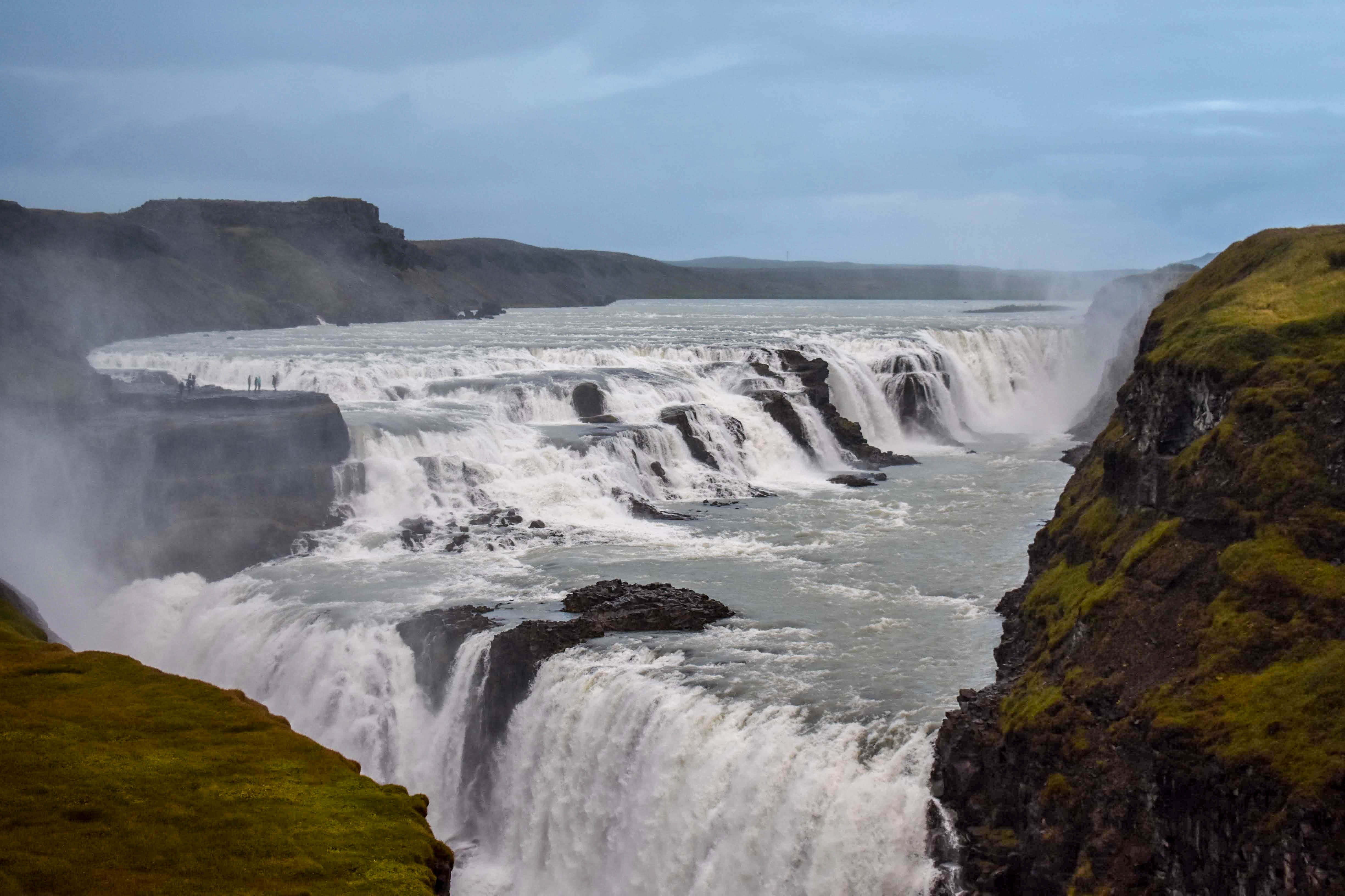 Gullfoss Waterfall, southwest Iceland, mossy cliffs, 4K Desktop Wallpaper