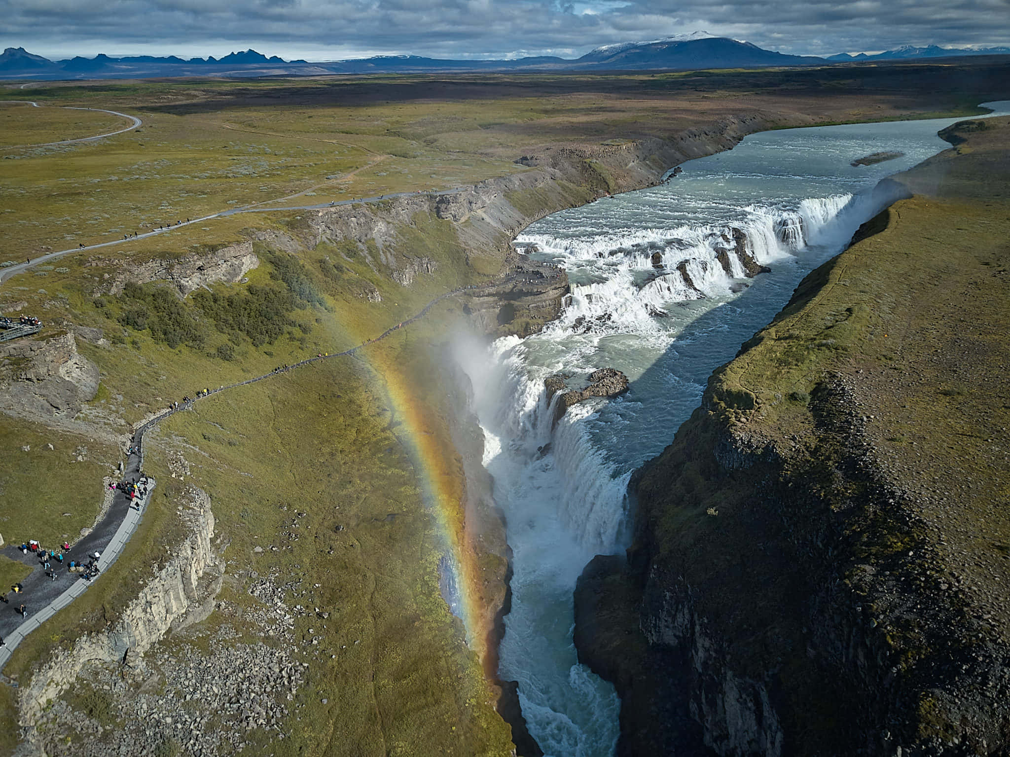 Gullfoss Waterfall, rainbow streak, southwest Iceland, Full HD Desktop Wallpaper
