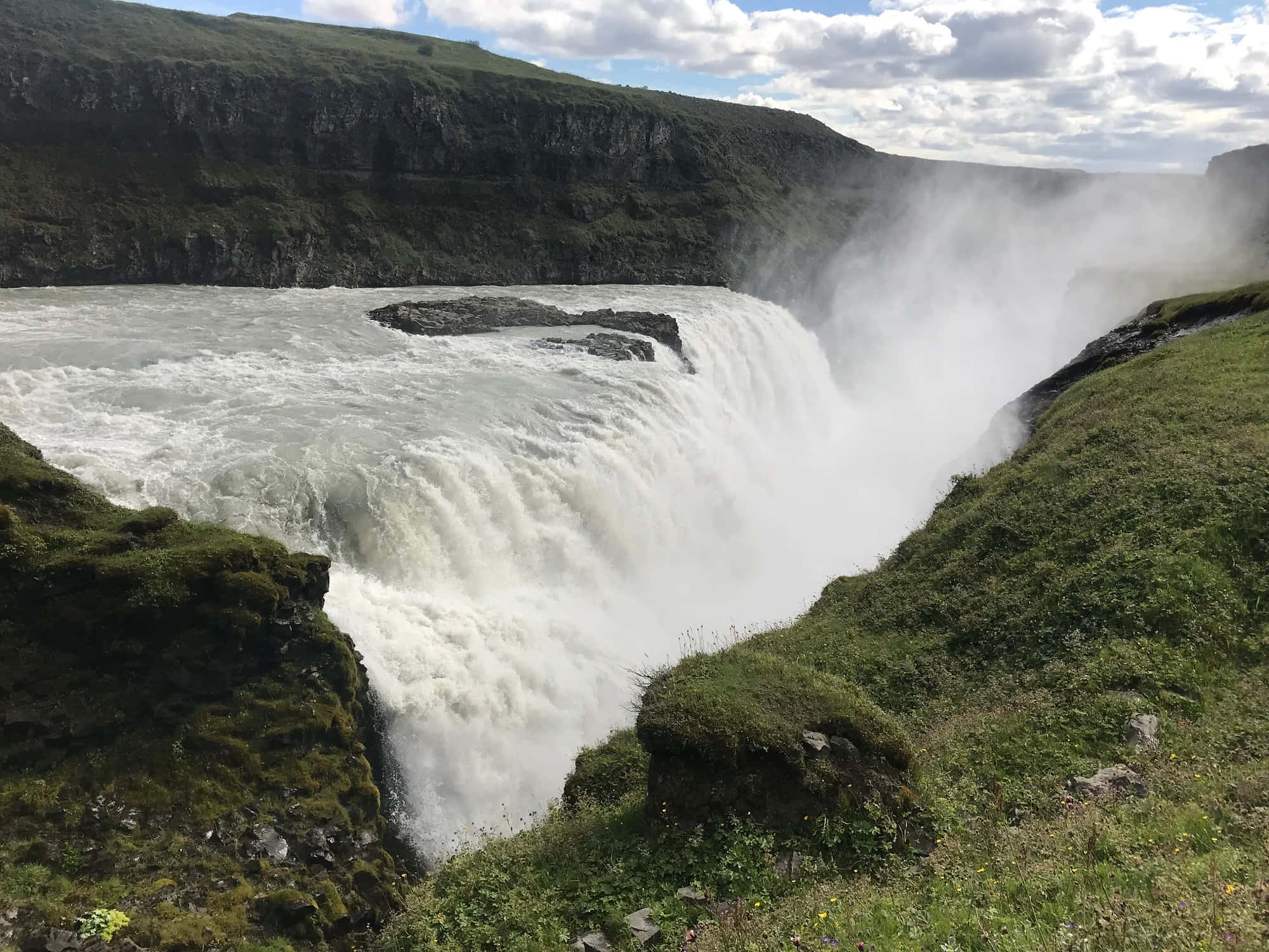 Gullfoss Waterfall, southwest Iceland, misty chasm, Full HD Desktop Wallpaper