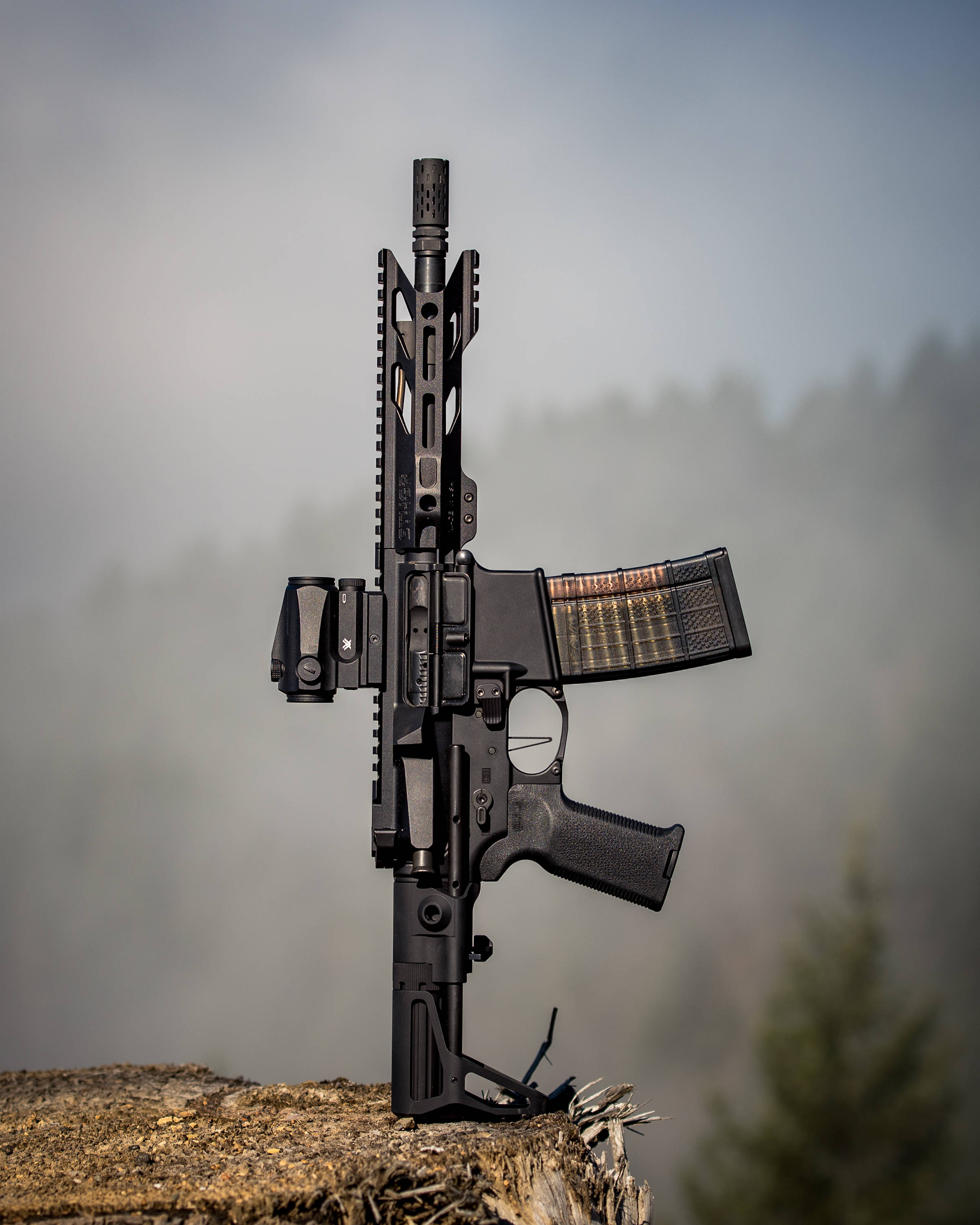 assault rifle, black, loaded magazine, 2K Phone Wallpaper