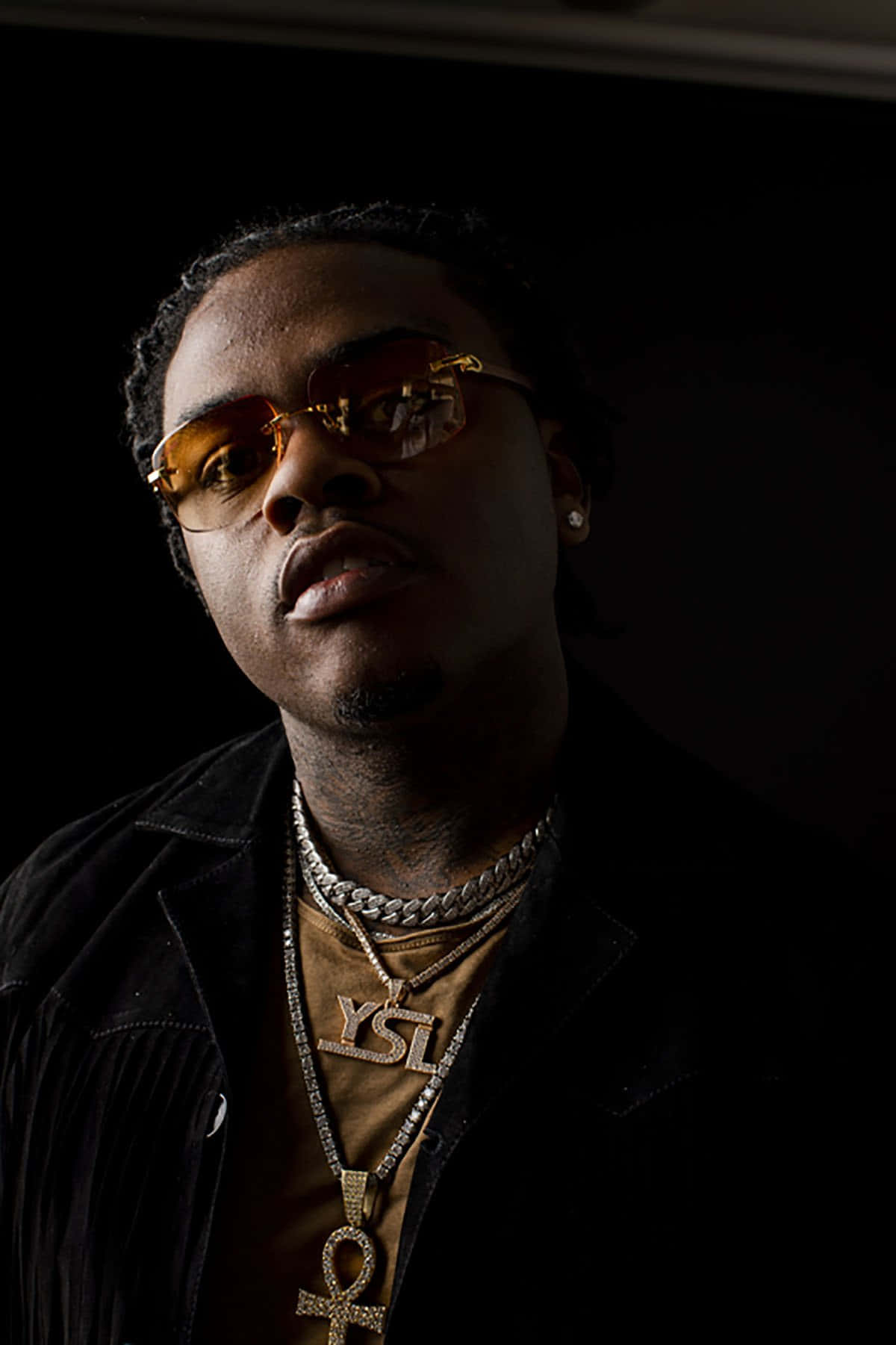 Gunna, gold-tinted sunglasses, layered jewelry, HD Phone Wallpaper