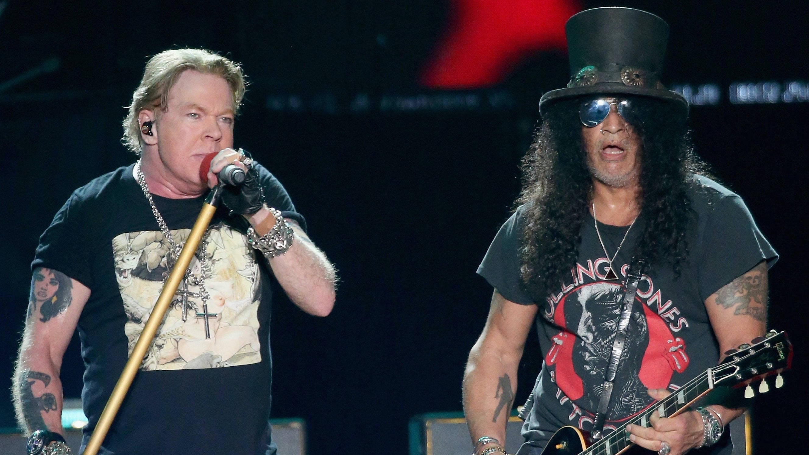 Guns N' Roses, live on stage, top hat, 2K Desktop Wallpaper