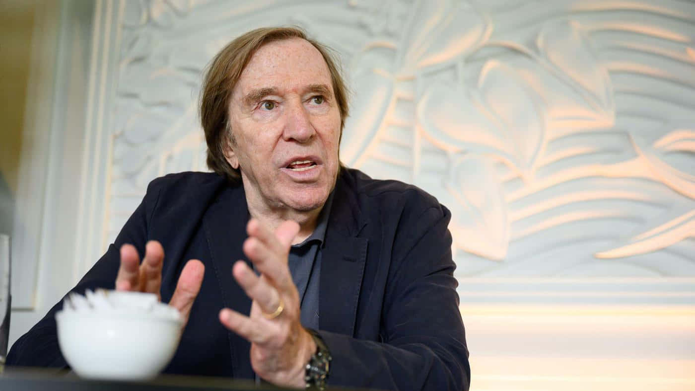 Gunter Netzer, dark blazer, white bowl, HD Desktop Wallpaper