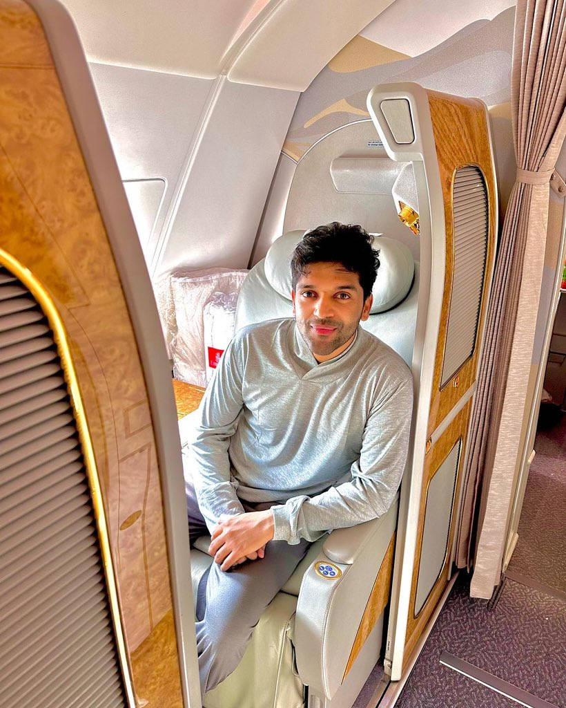 Guru Randhawa, private jet seat, wood trim, SD Phone Wallpaper