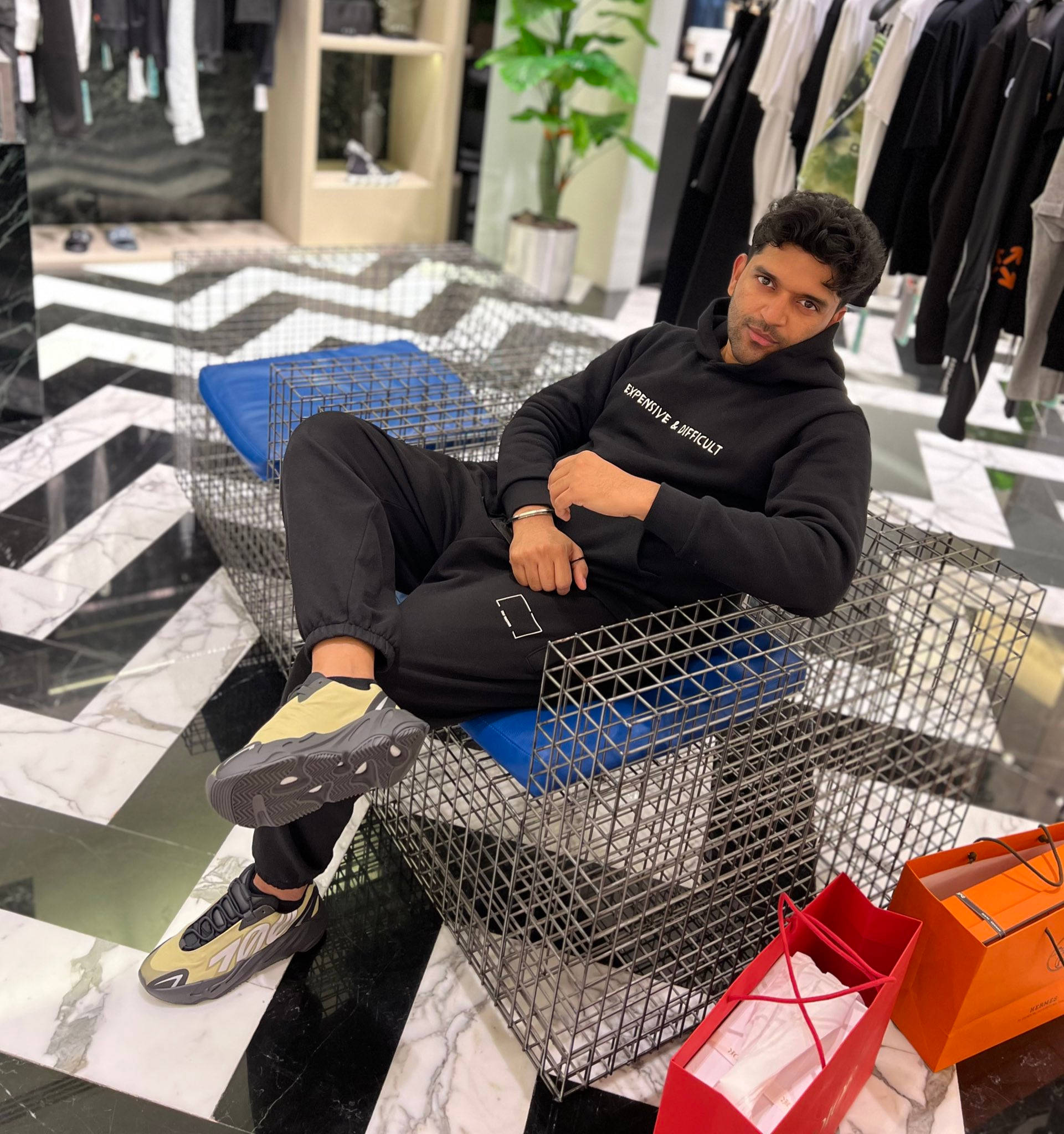 Guru Randhawa, black hoodie, sneakers, Full HD Phone Wallpaper