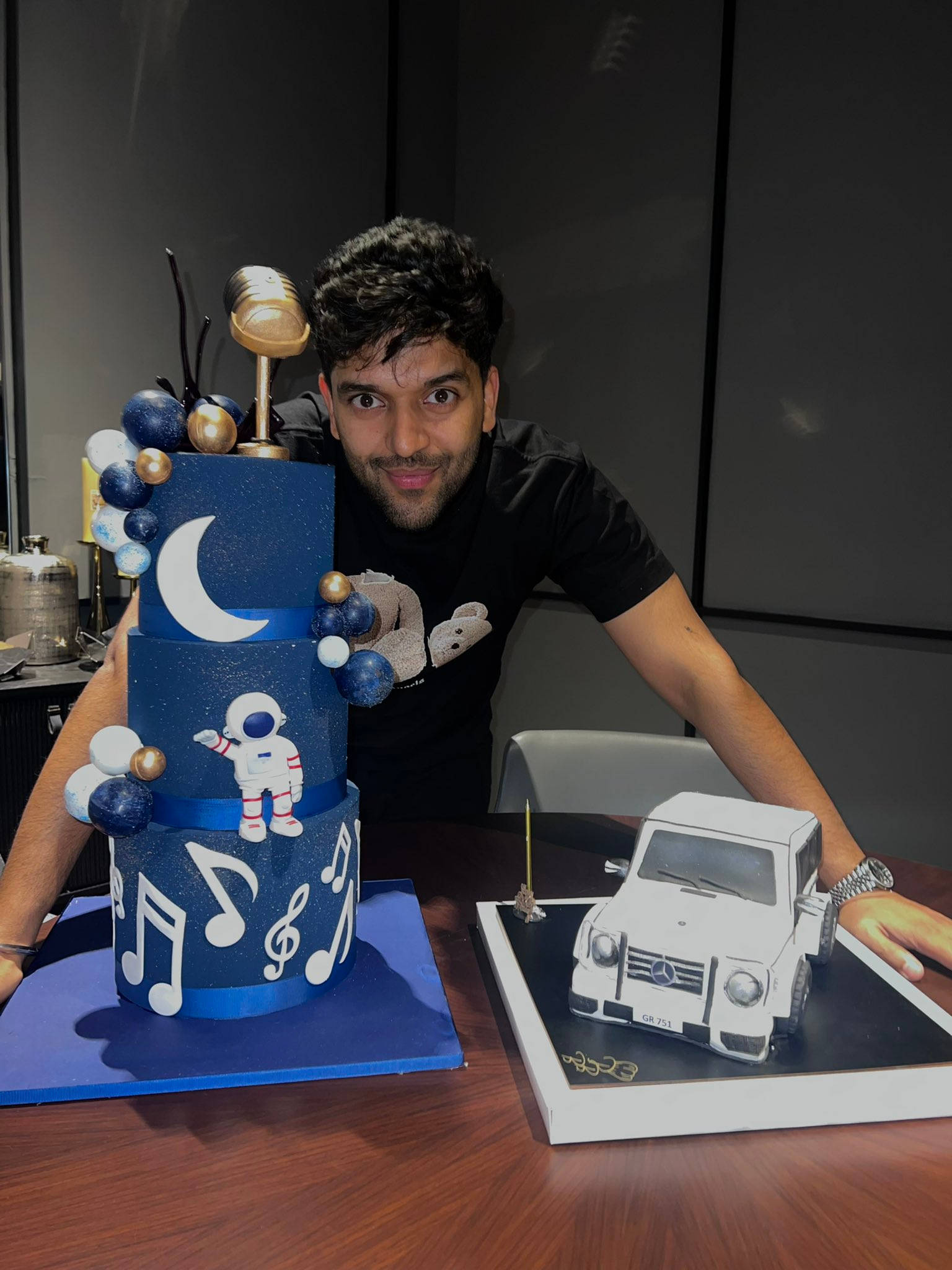 Guru Randhawa, blue space-themed cake, astronaut decoration, Full HD Phone Wallpaper