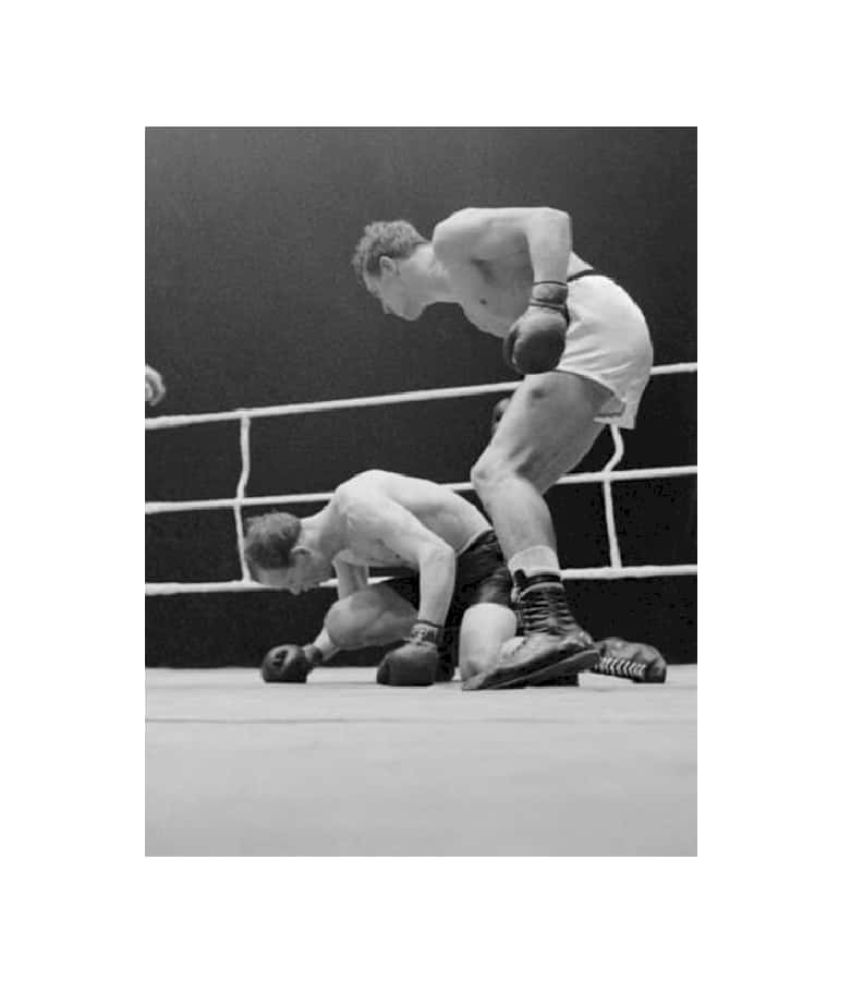 Gustav Scholz, boxing ring floor, dimly lit ring, SD Phone Wallpaper