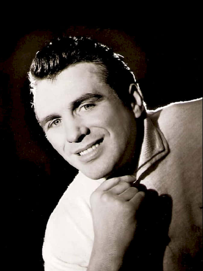Gustav Scholz, smiling man, collared shirt, SD Phone Wallpaper