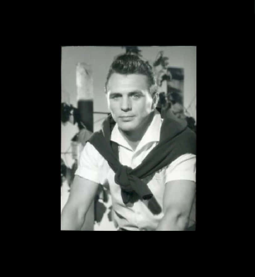 Gustav Scholz, sailor shirt, scarf, SD Phone Wallpaper