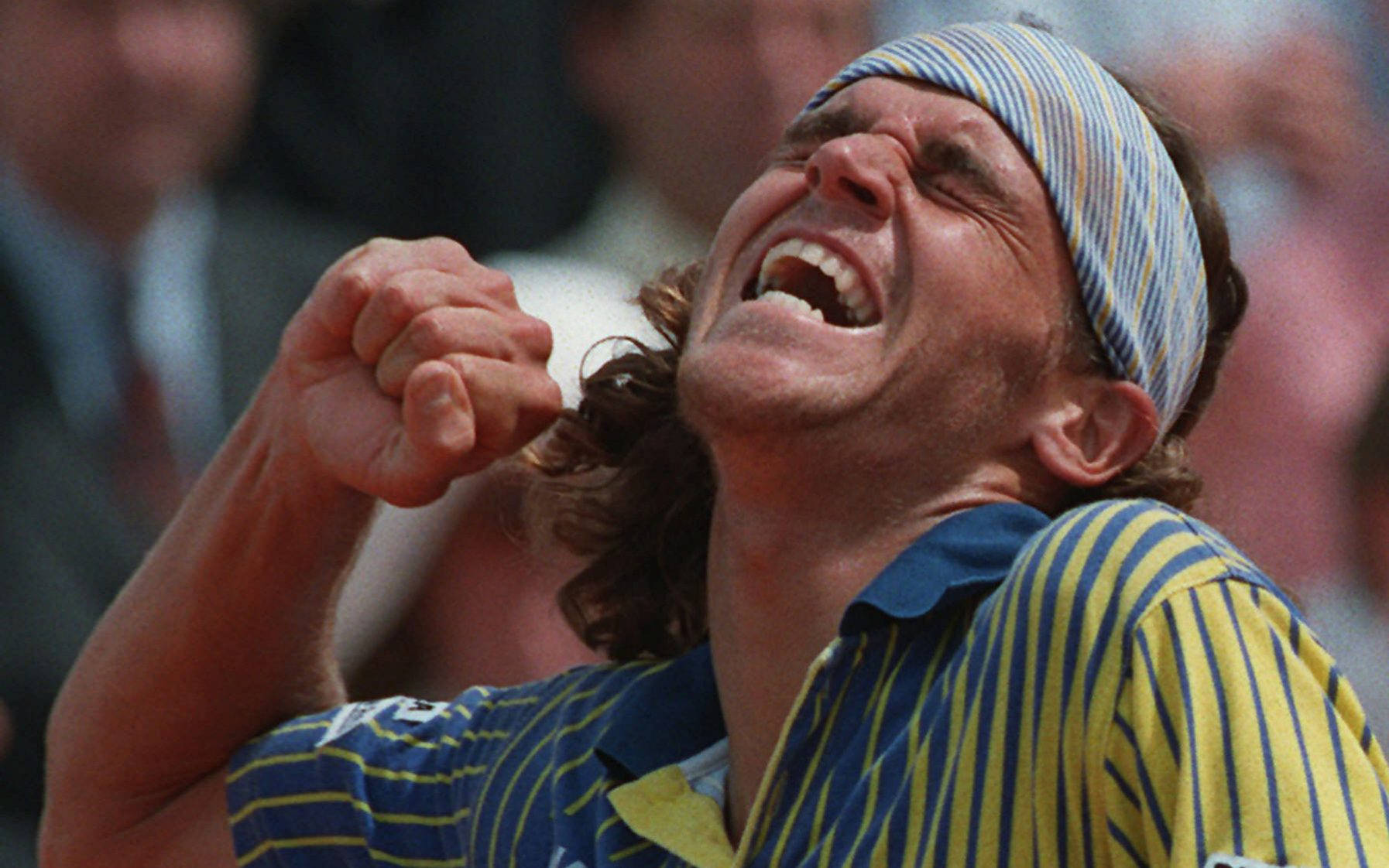 Gustavo Kuerten, fist pump, striped headband, HD Desktop Wallpaper