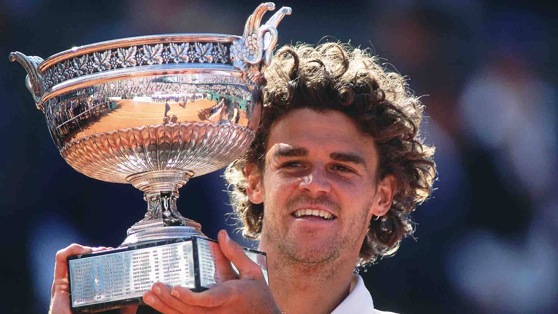 Gustavo Kuerten, silver trophy, curly hair, Full HD Desktop Wallpaper