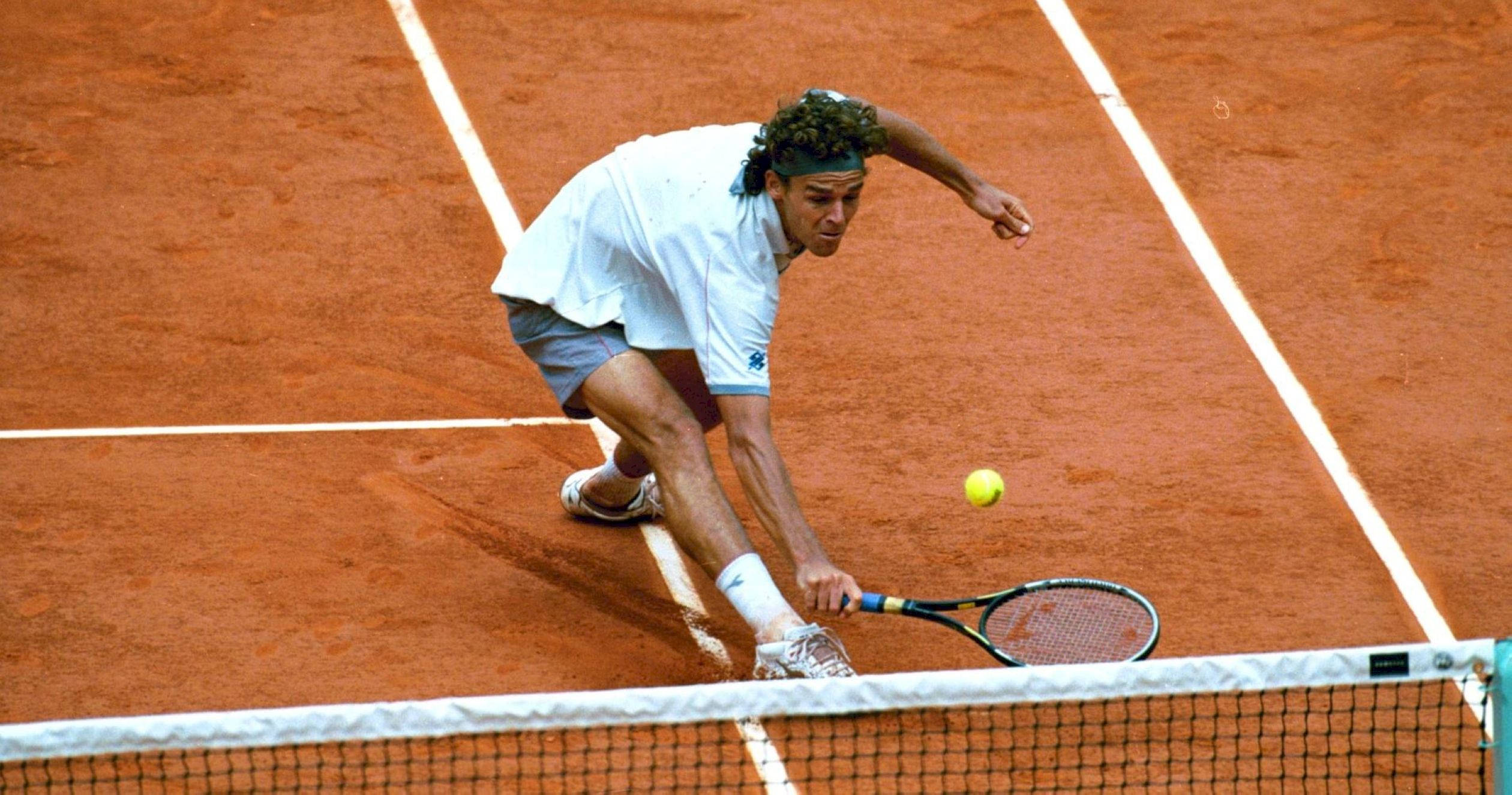 Gustavo Kuerten, clay court, yellow ball, Full HD Desktop Wallpaper