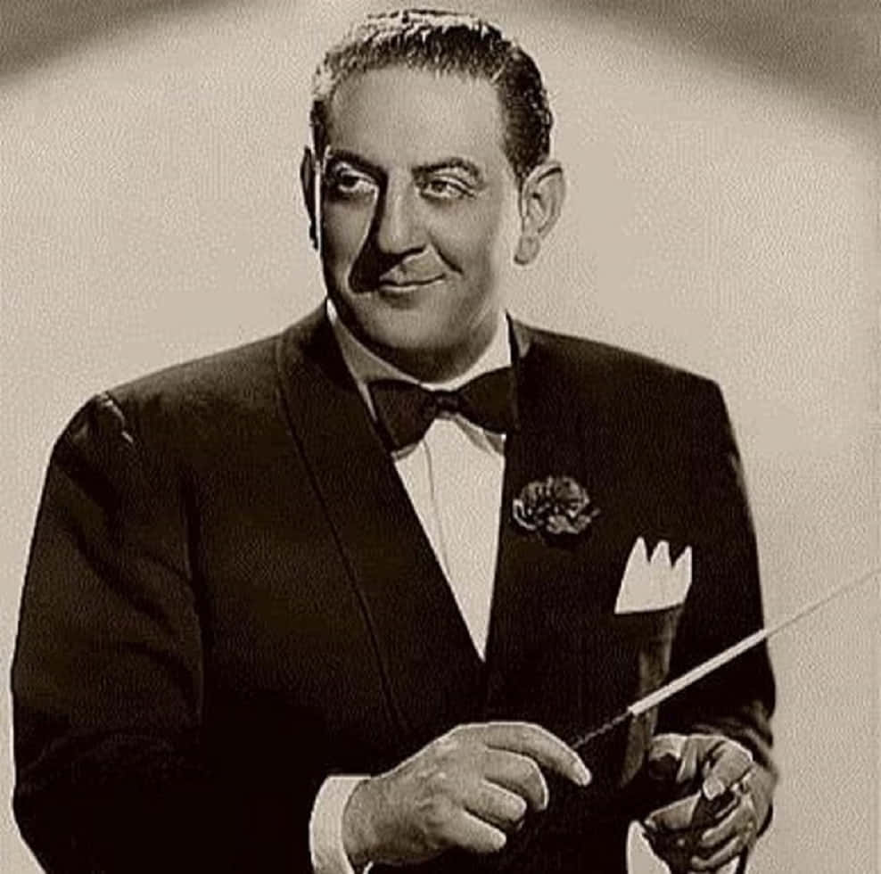 Guy Lombardo, tuxedo, baton, SD Desktop Wallpaper