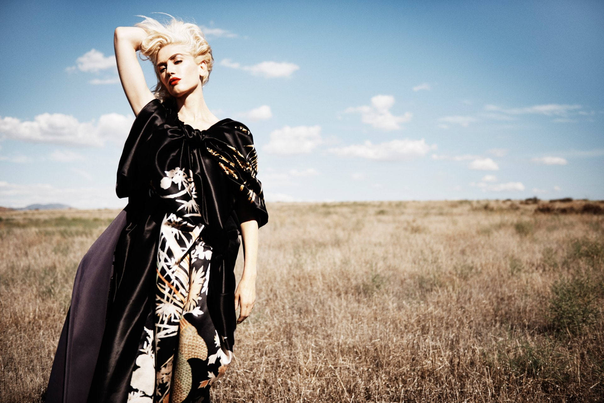 Gwen Stefani, black floral dress, dry grass field, Full HD Desktop Wallpaper