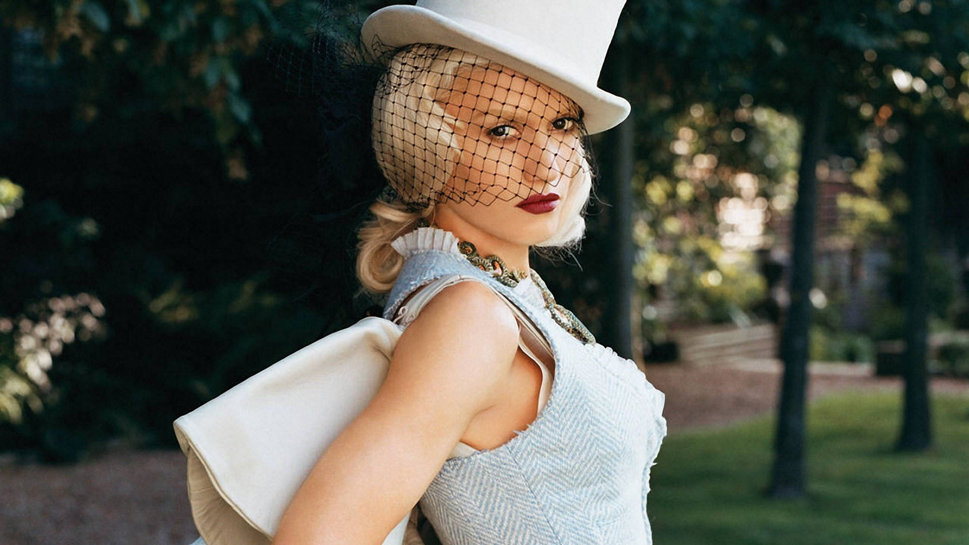 Gwen Stefani, white top hat, black veil, Full HD Desktop Wallpaper