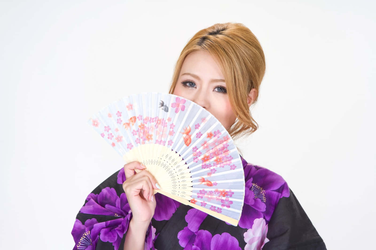 purple floral kimono, cherry blossom fan, plain white background, HD Desktop Wallpaper