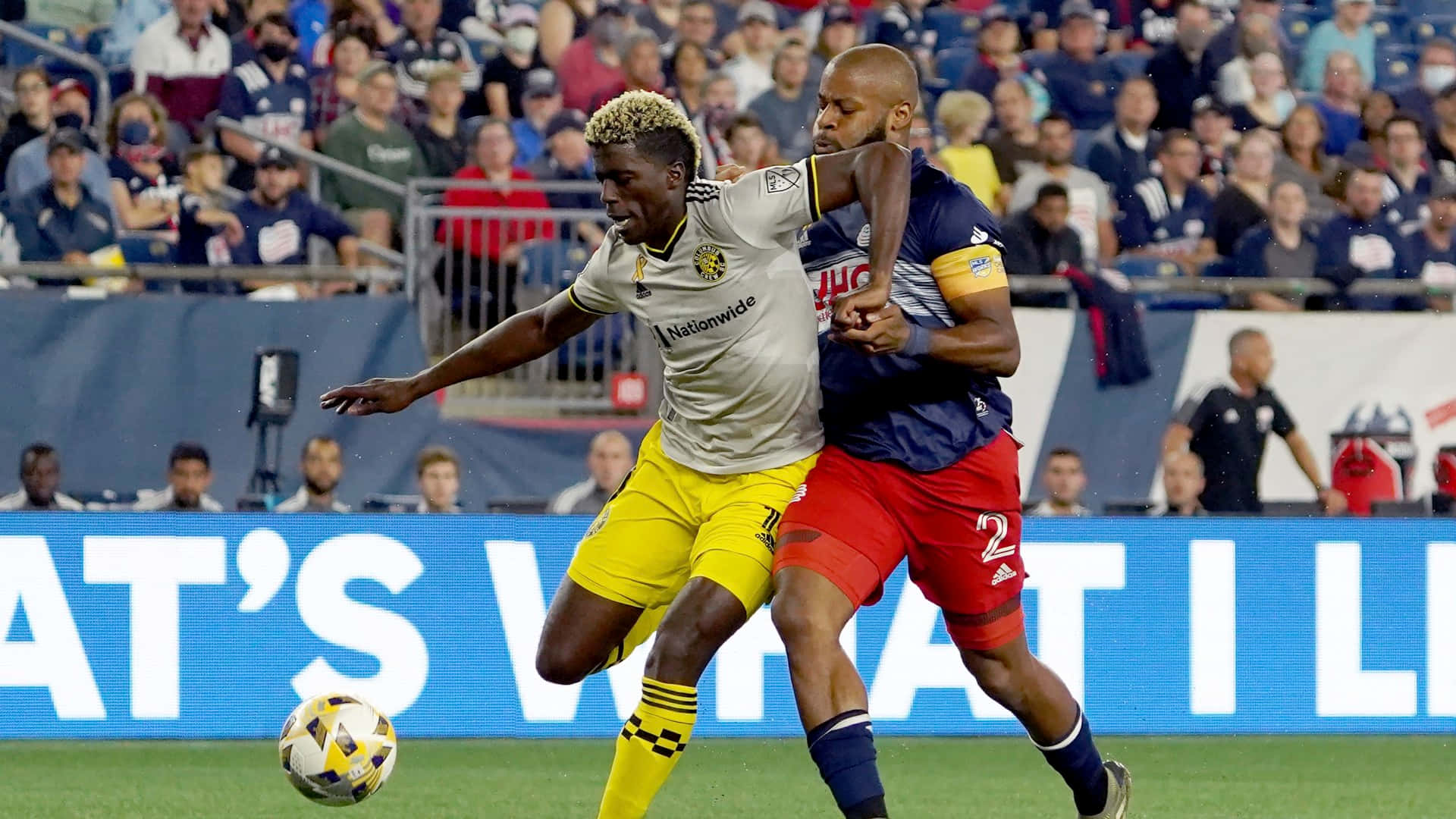 Gyasi Zardes, nighttime match, stadium lights, Full HD Desktop Wallpaper