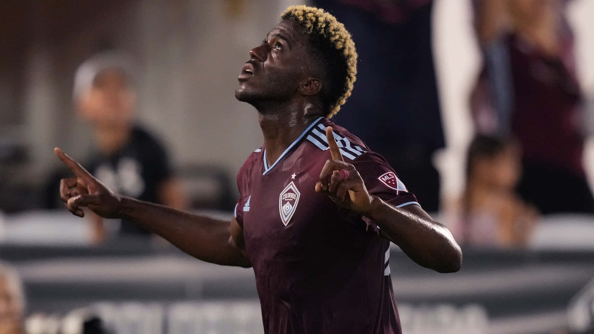 Gyasi Zardes, maroon jersey, stadium lights, Full HD Desktop Wallpaper