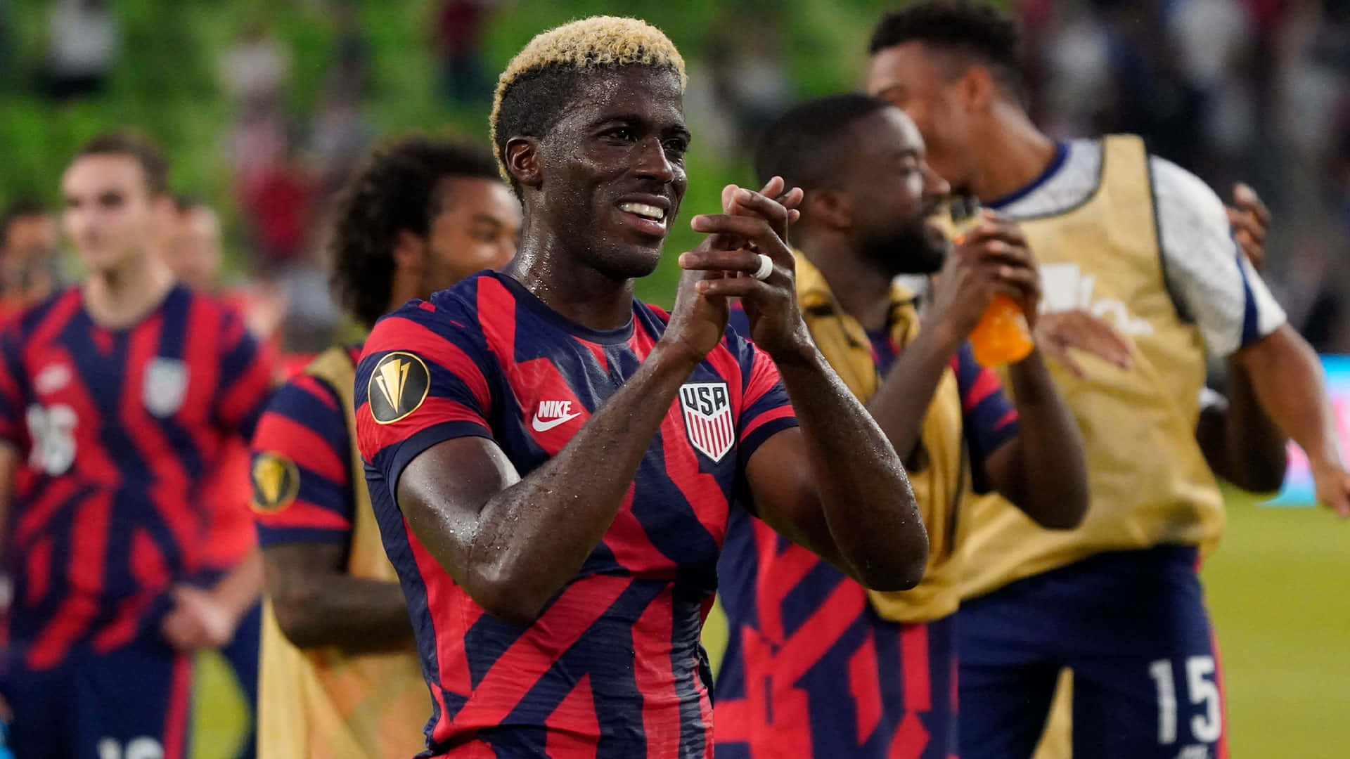 Gyasi Zardes, red and blue stripes, stadium lights, Full HD Desktop Wallpaper