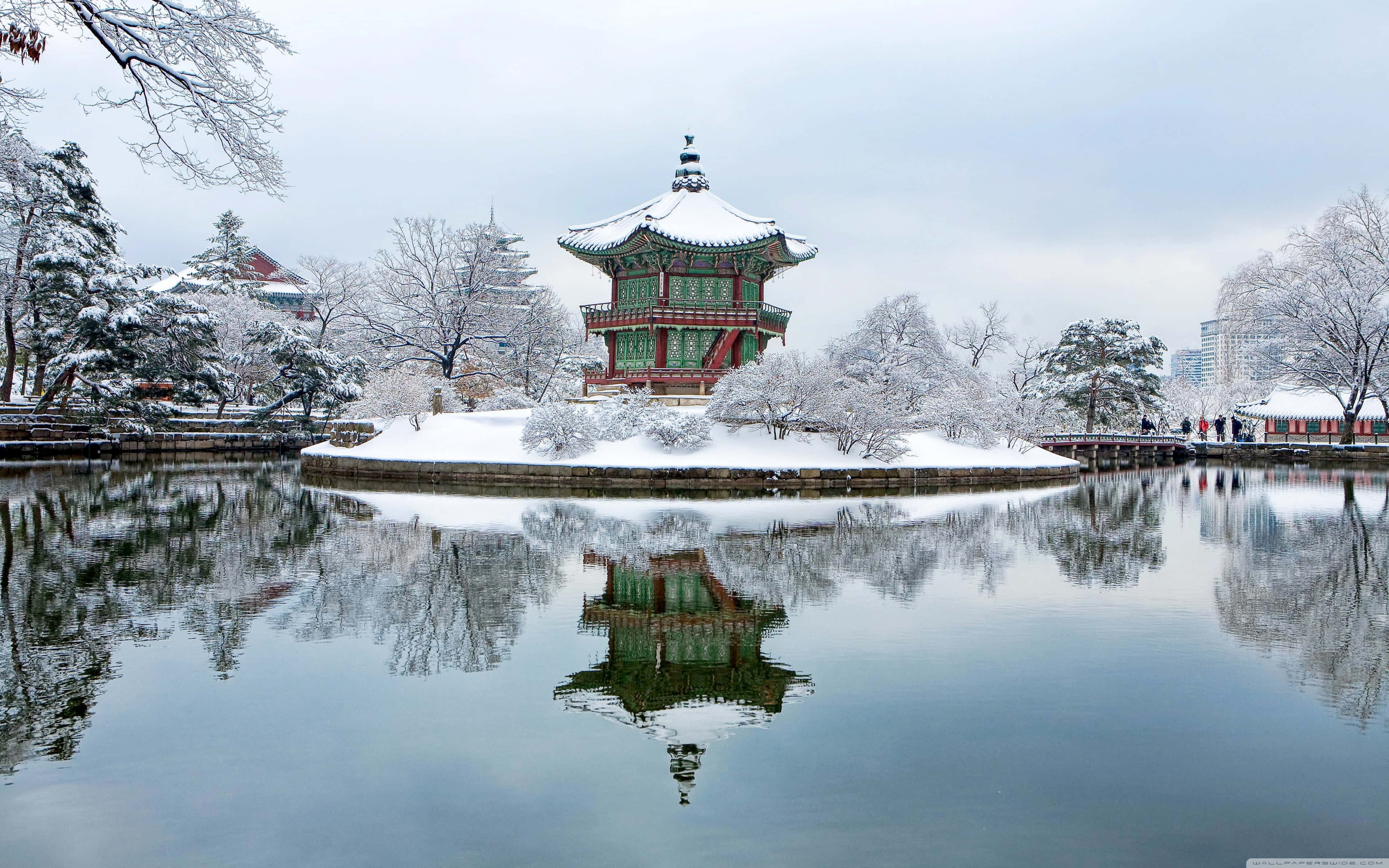 Gyeongbokgung Palace, pavilion, winter, 4K Desktop Wallpaper