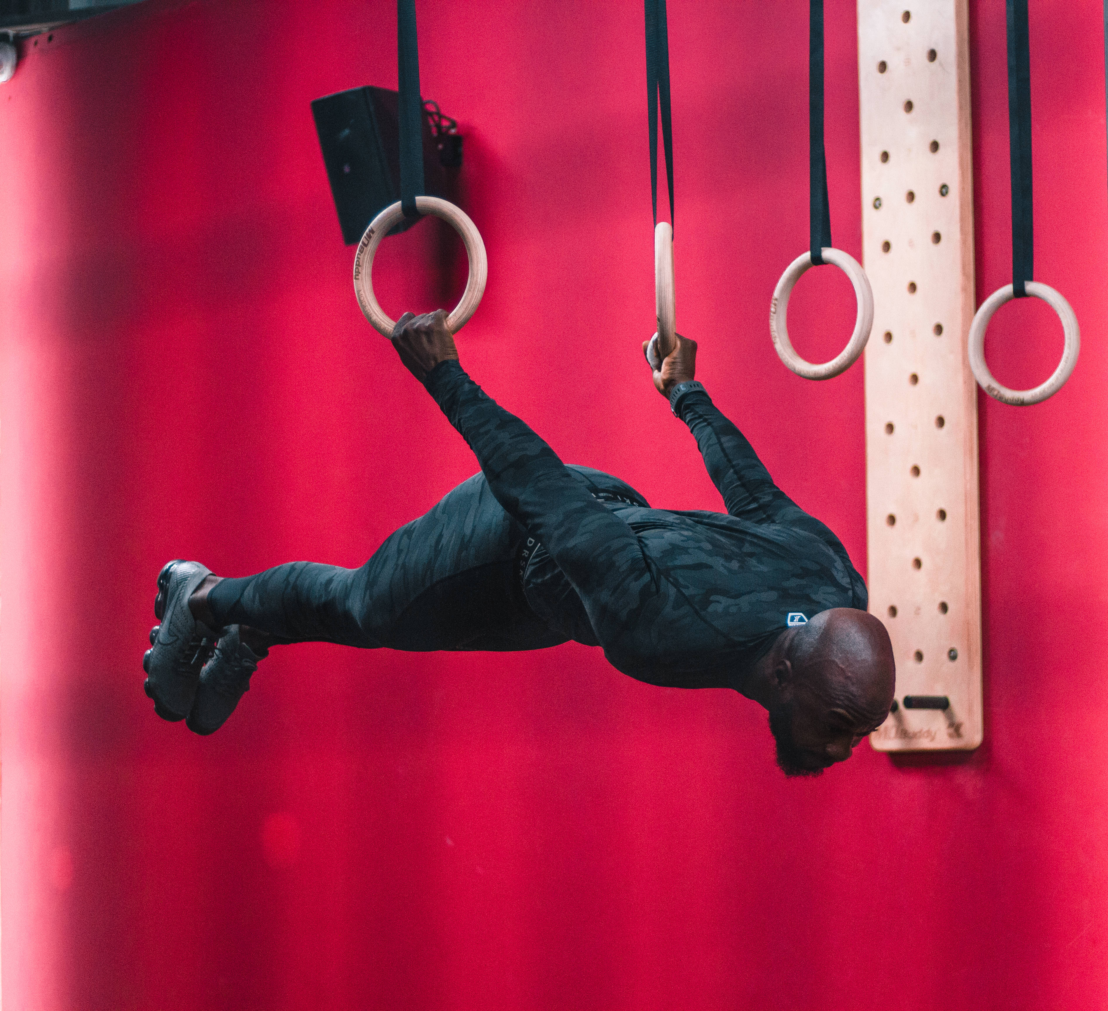 gymnastic rings, vivid red wall, gym, 2K Desktop Wallpaper