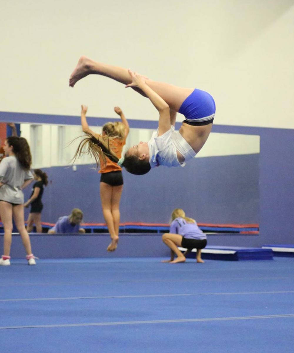 gymnast, backflip, blue mat, SD Phone Wallpaper