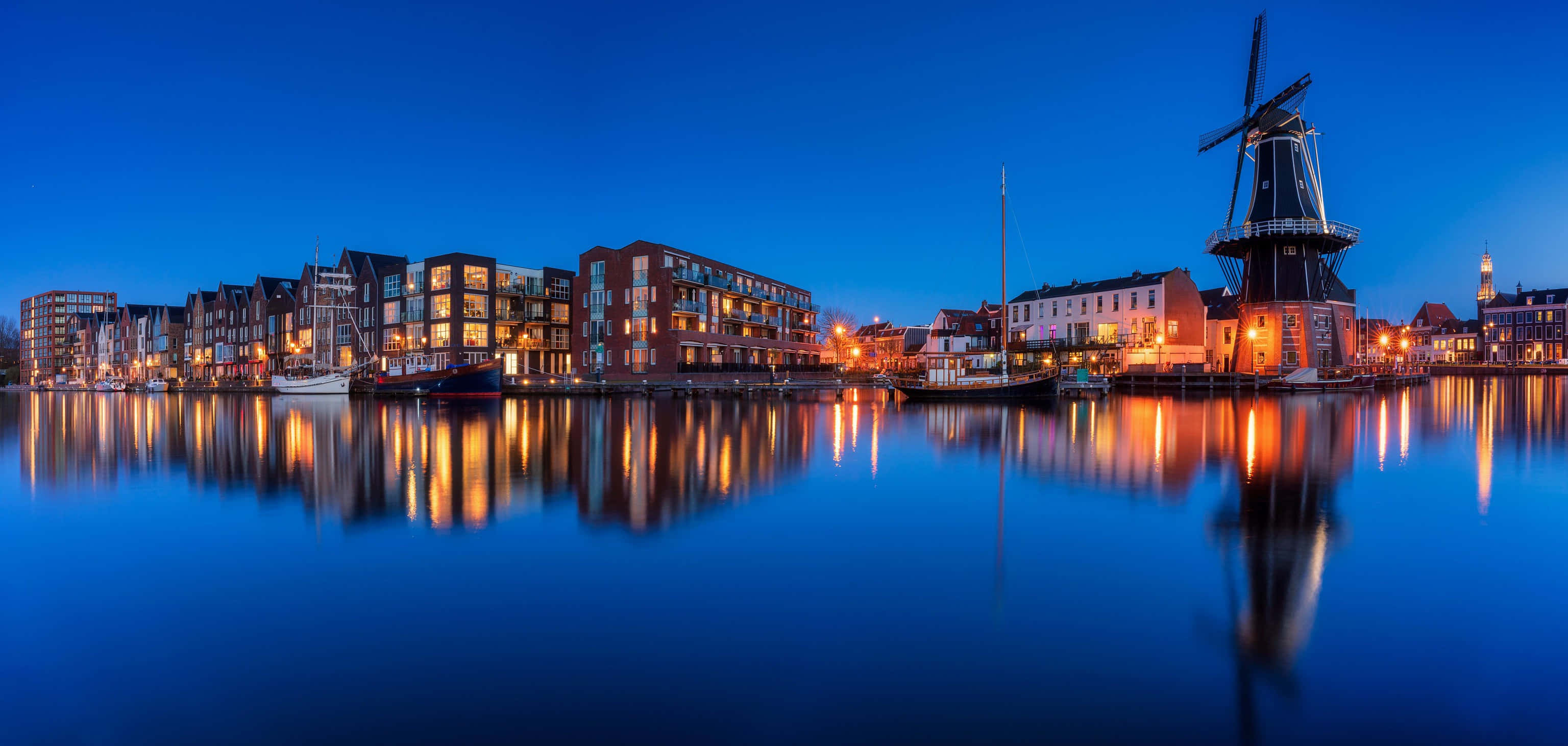 Haarlem, windmill, twilight, 2K Desktop Wallpaper