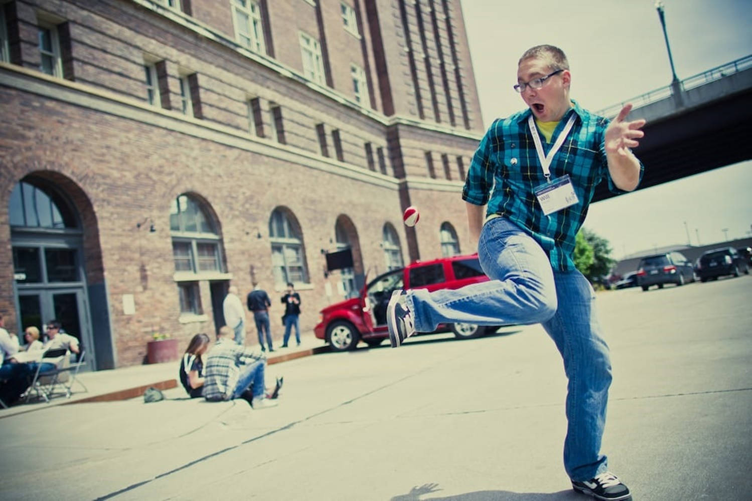 Hacky Sack Player, retro aesthetic, red and white ball, HD Desktop Wallpaper