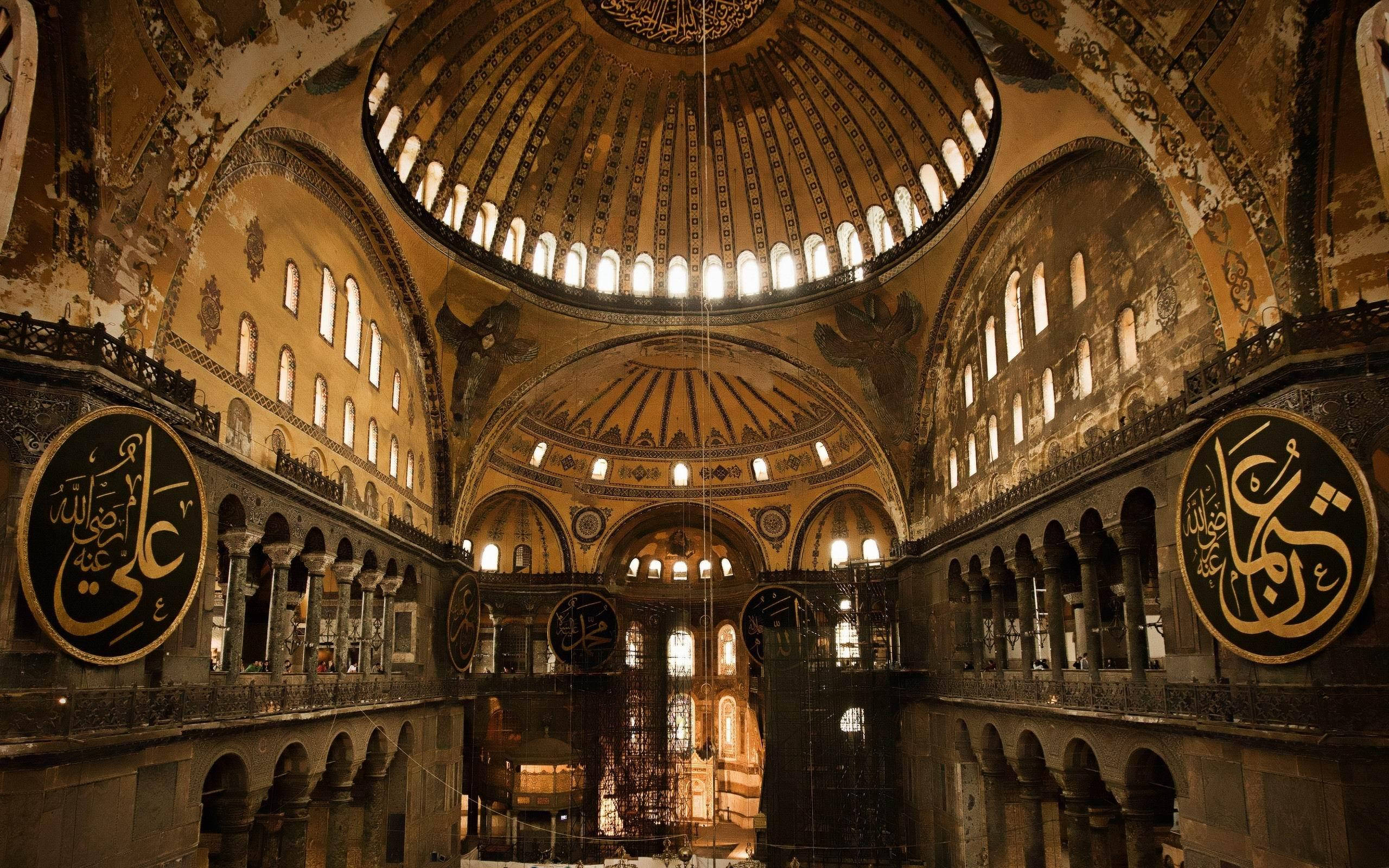 Hagia Sophia, domed interior, golden mosaics, 2K Desktop Wallpaper