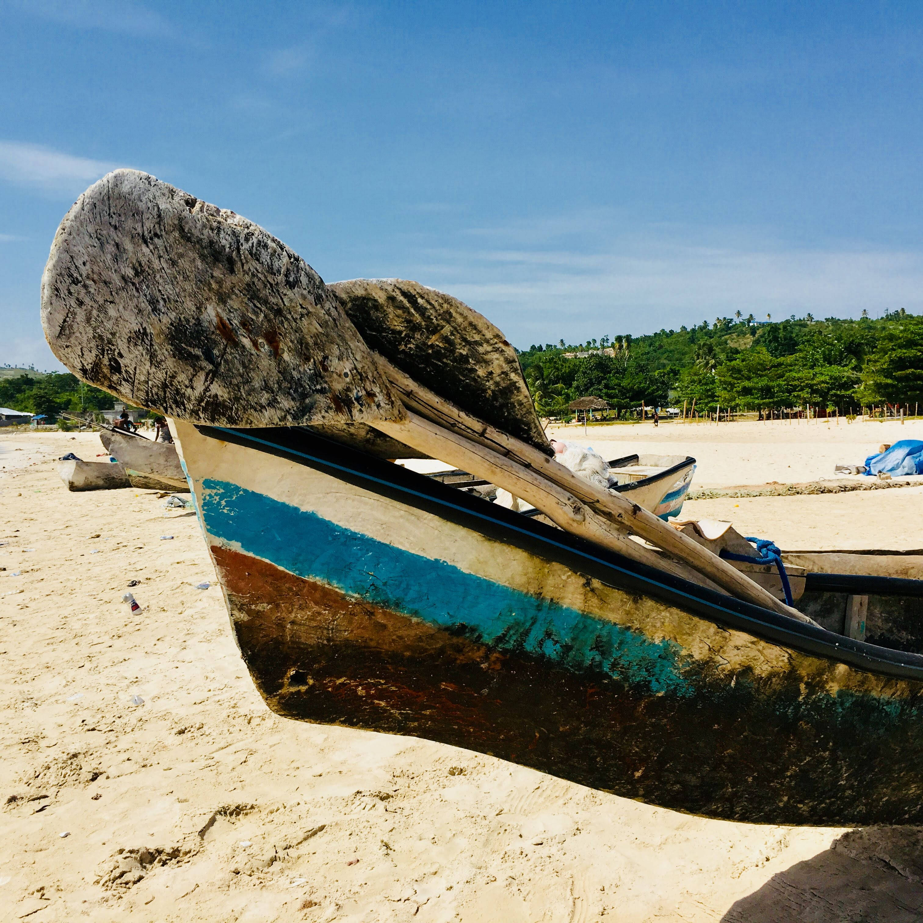 Haiti, worn boat, blue and rust stripes, 2K Desktop Wallpaper
