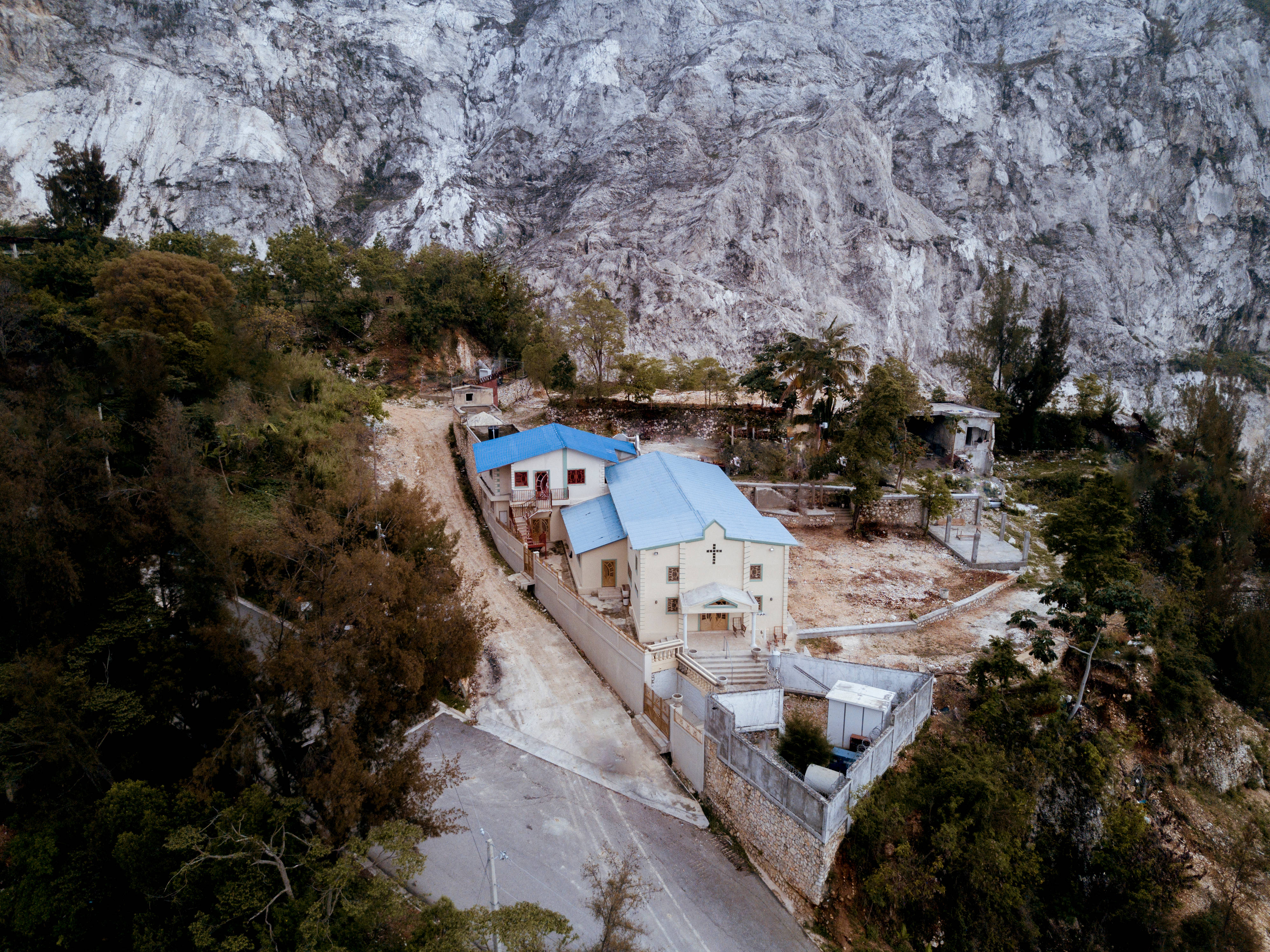 Haiti, church, mountain, 4K Desktop Wallpaper