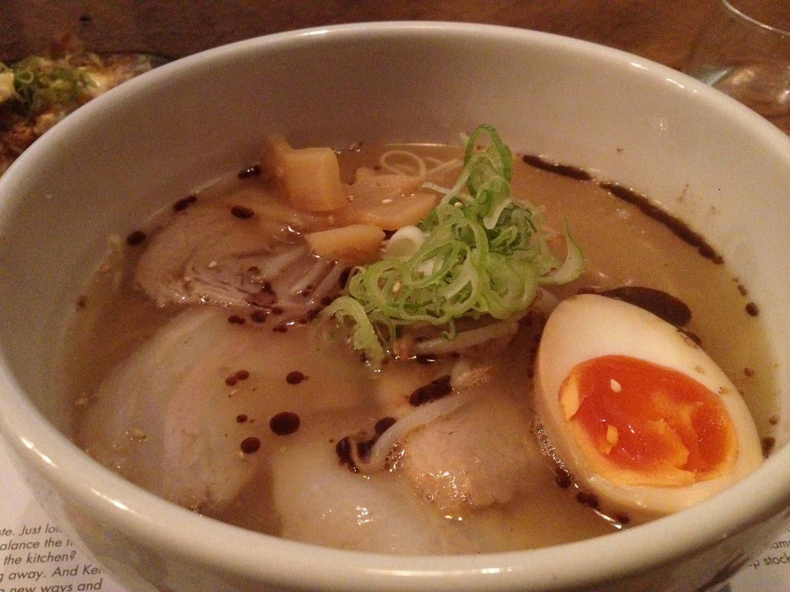 Hakata Ramen, black garlic oil, steaming bowl, HD Desktop Wallpaper