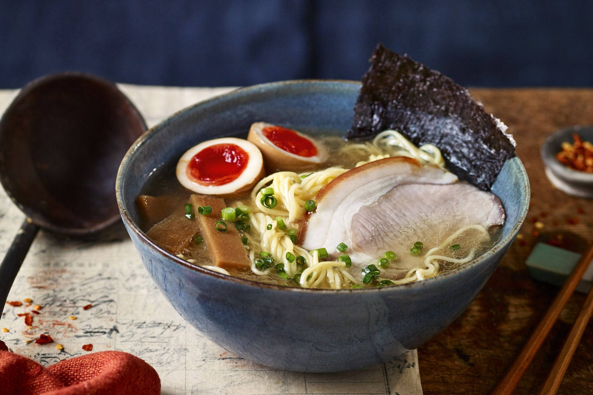 Hakata Ramen, steaming bowl of ramen, soft-boiled eggs, HD Desktop Wallpaper