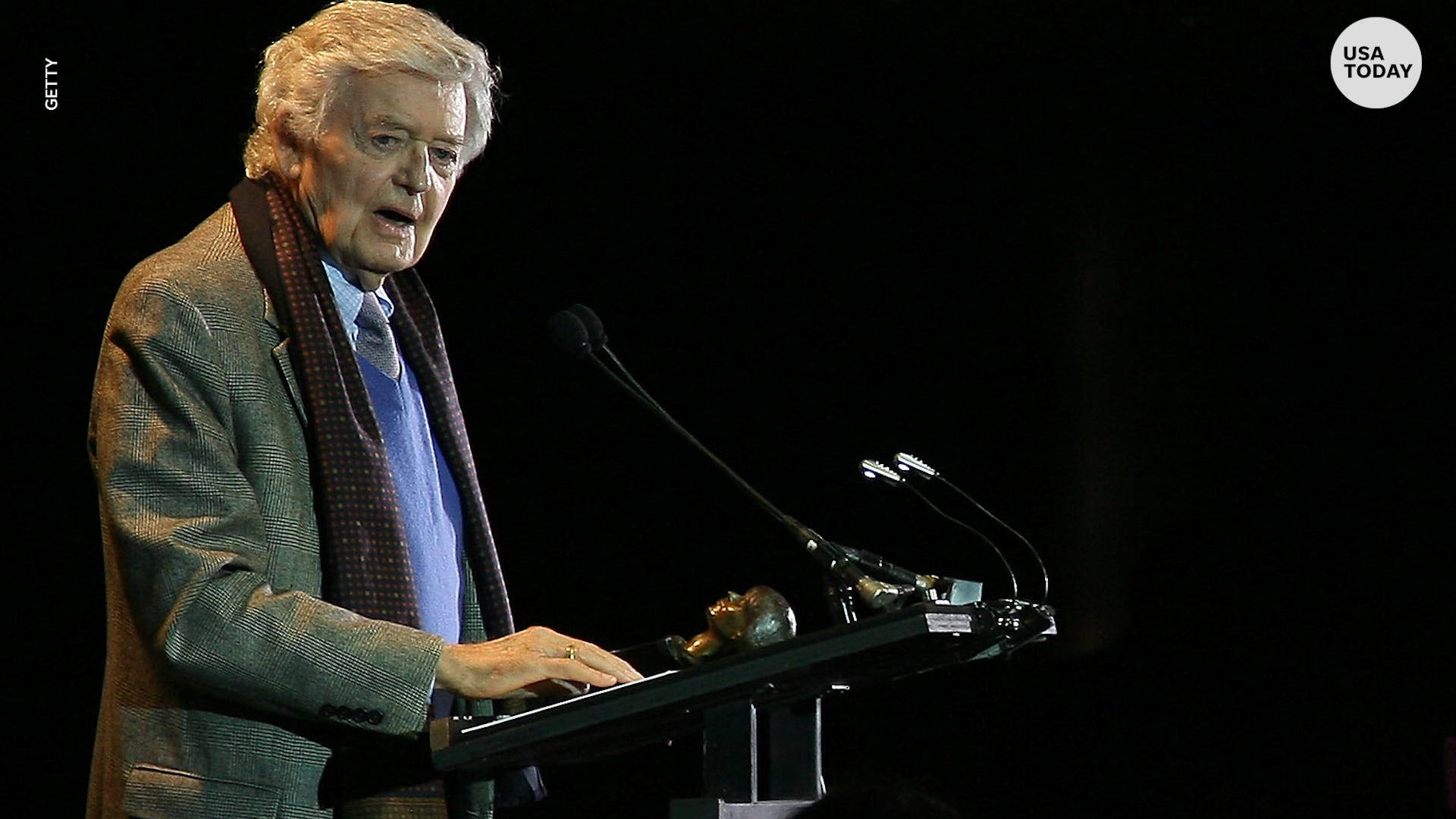 Hal Holbrook, speaking on stage, podium, Full HD Desktop Wallpaper