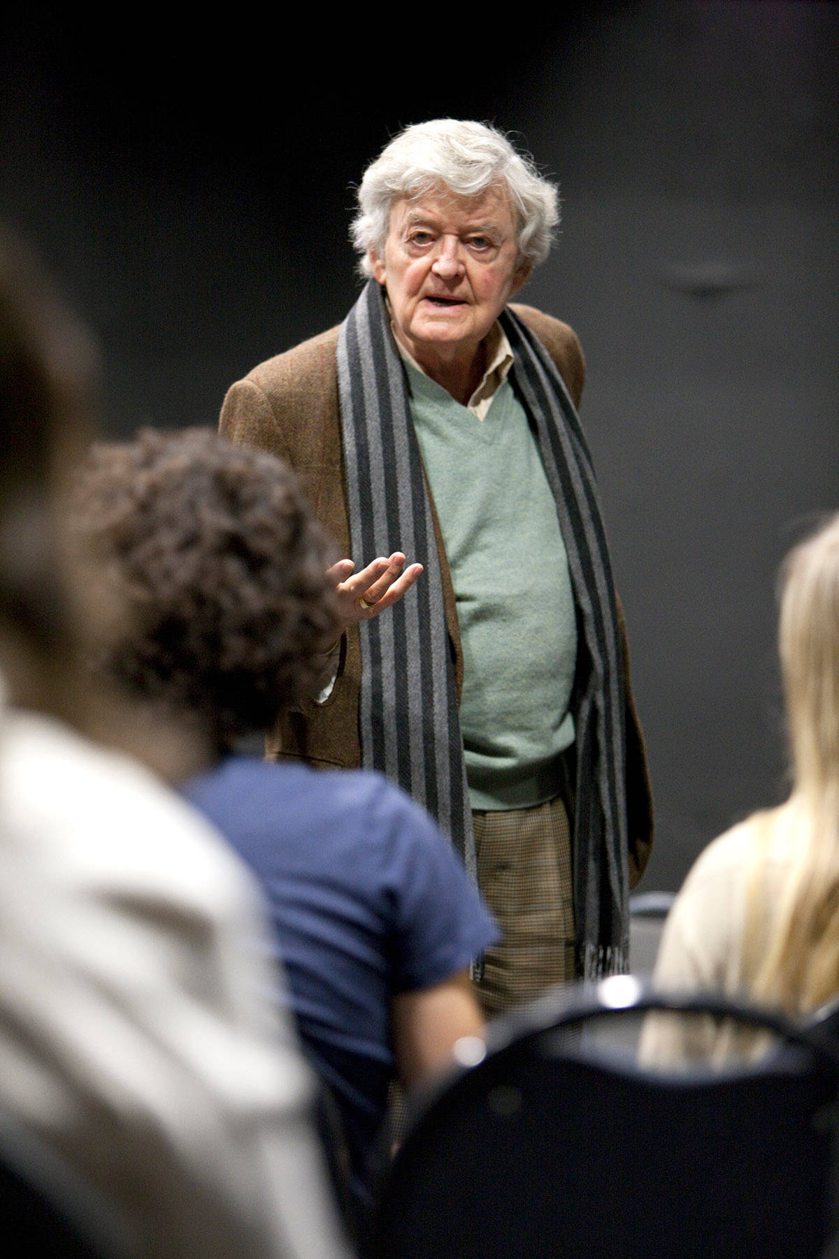 Hal Holbrook, professorial attire, elderly man, HD Phone Wallpaper