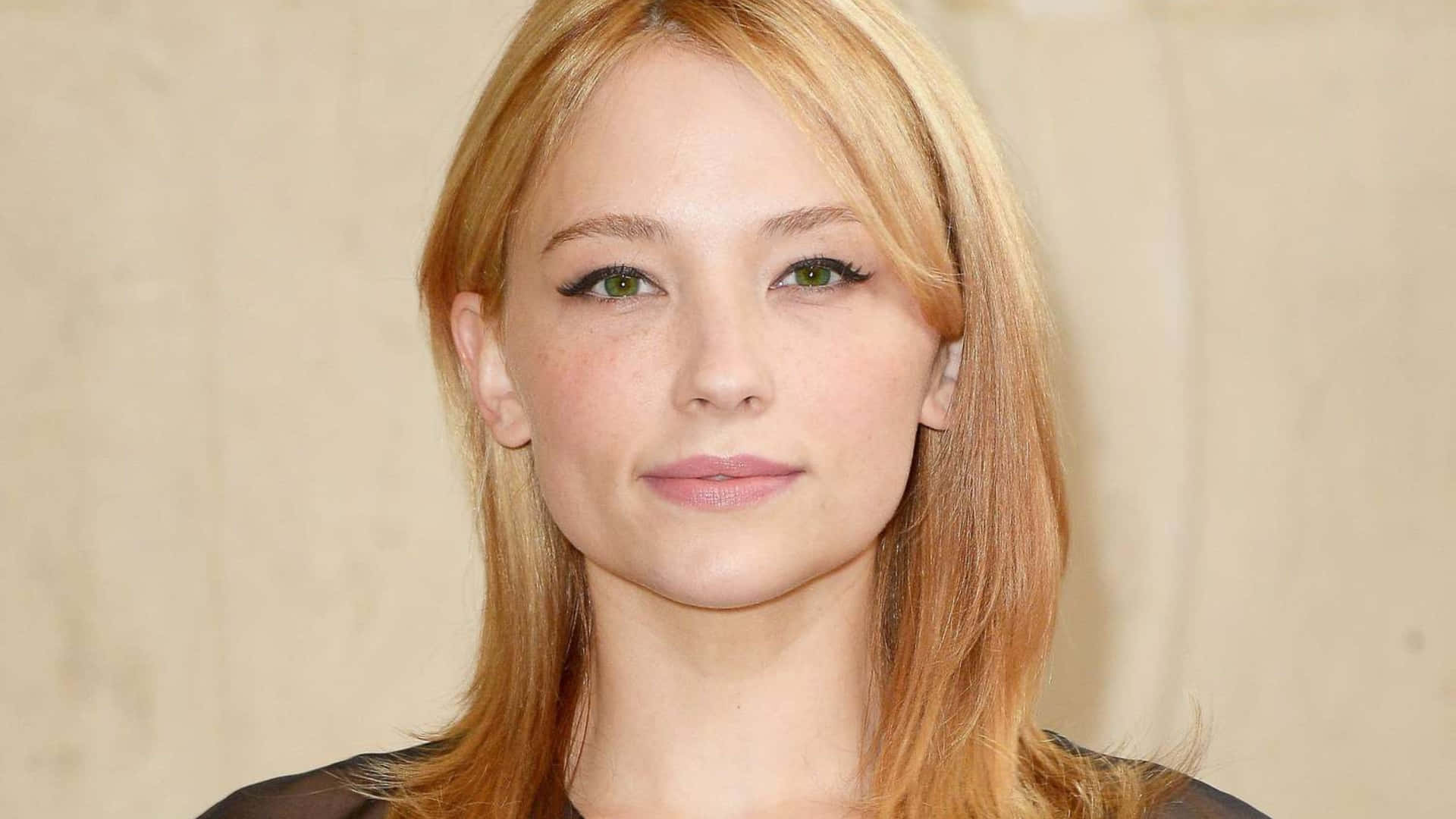 Haley Bennett, blonde hair, green eyes, Full HD Desktop Wallpaper