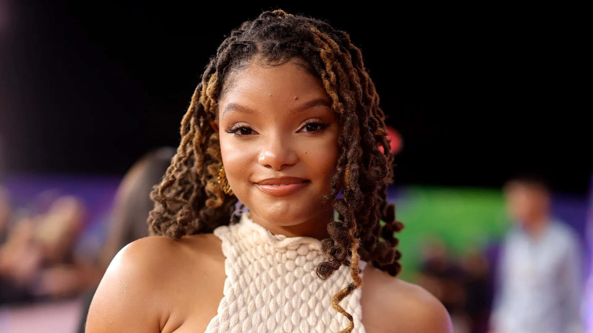 Halle Bailey, curly brown hair, cream knit top, Full HD Desktop Wallpaper