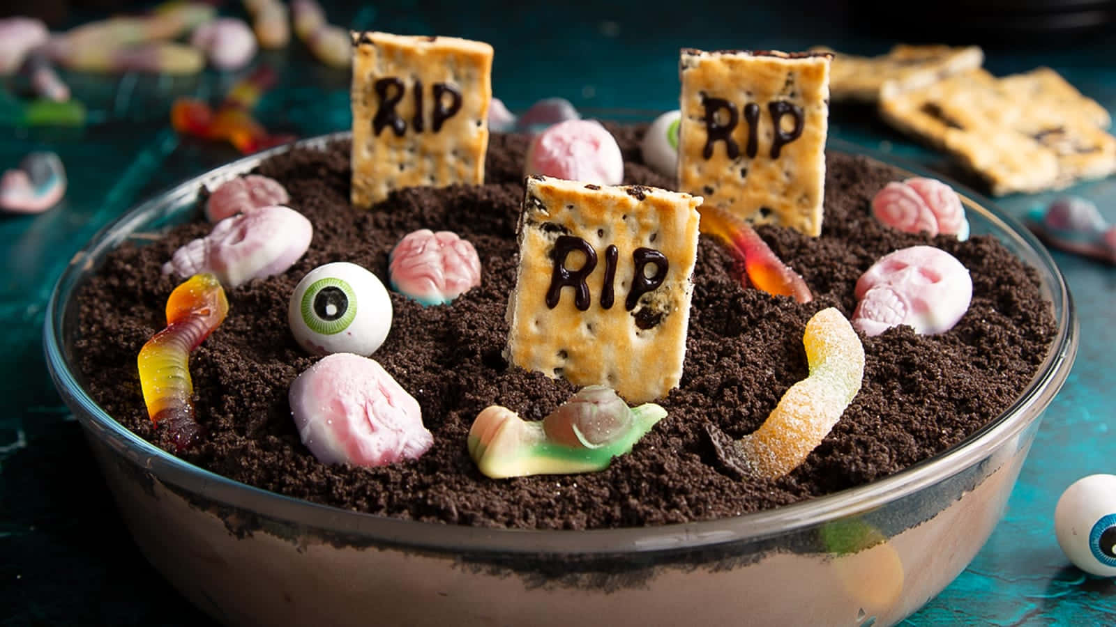Halloween Cake, chocolate cookie dirt, gummy worms, HD Desktop Wallpaper