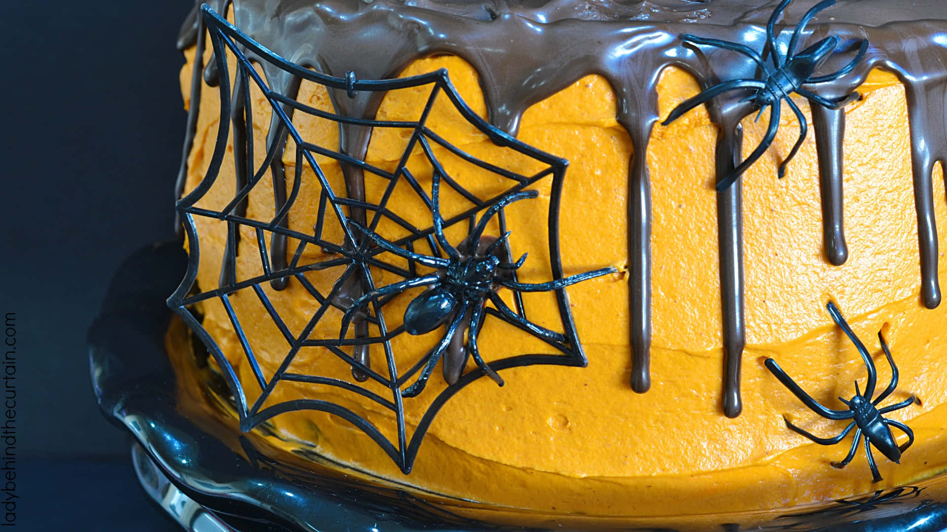 Halloween Cake, orange frosting, chocolate drips, Full HD Desktop Wallpaper