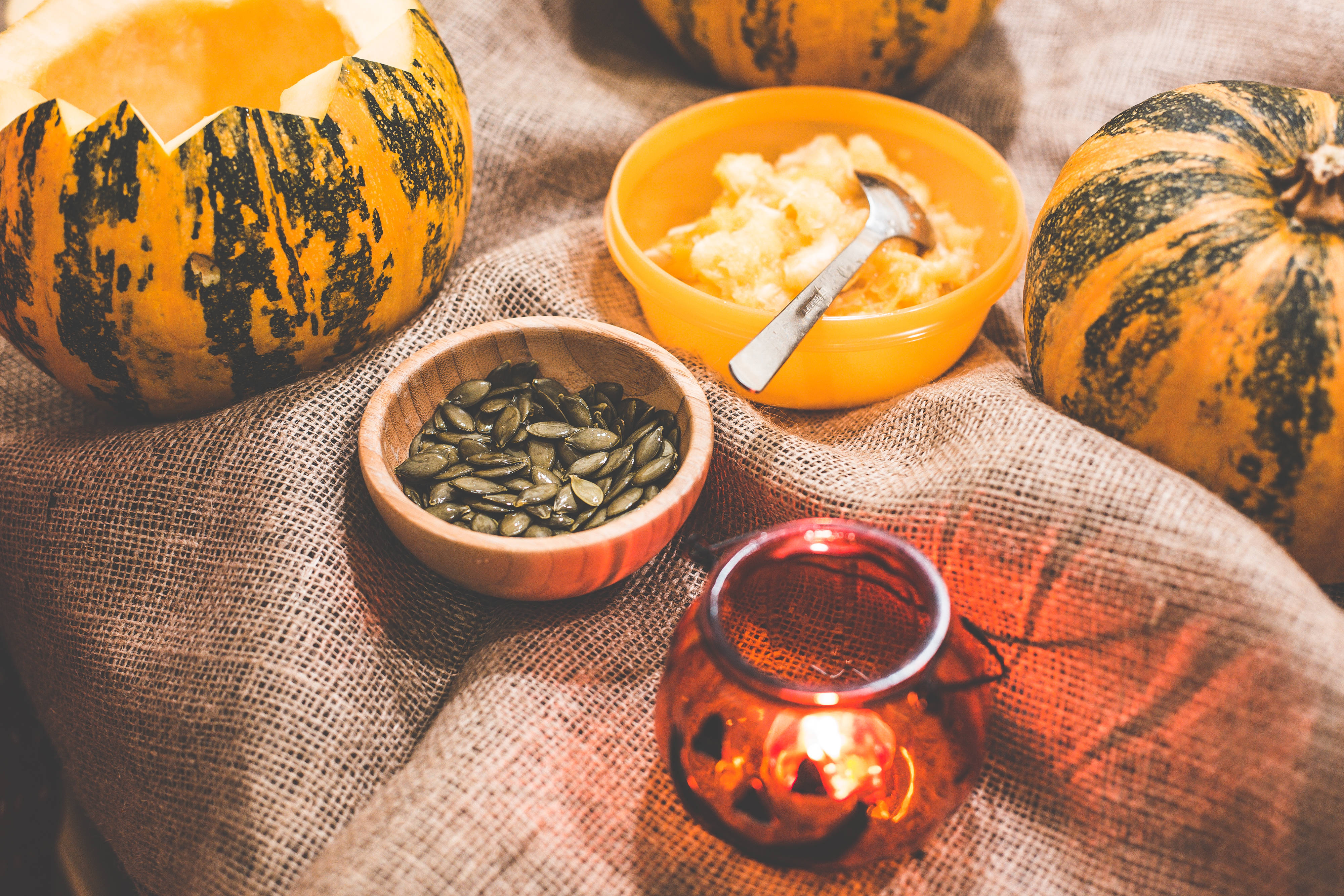 carving pumpkin, jack o lantern, burlap, 4K Desktop Wallpaper