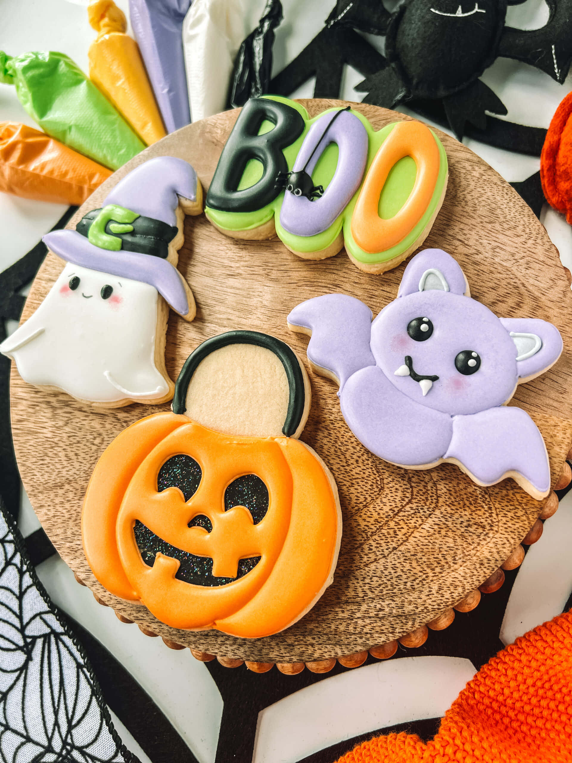 Halloween cookie cutters, decorated cookies, ghost, 2K Phone Wallpaper